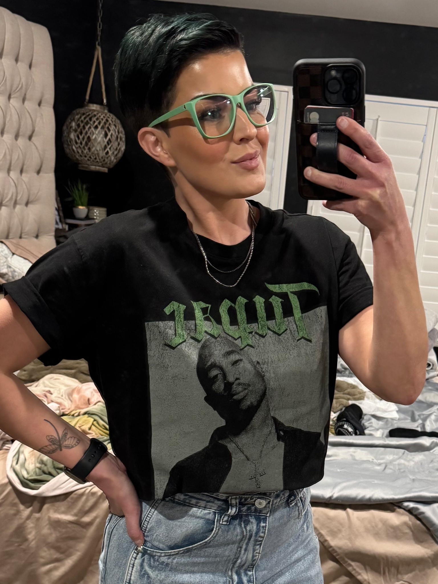 Graphic T haul!!

I love, love a good graphic T so I’ve rounded up some must-haves!!
Check them out!!

#LTKSaleAlert #LTKStyleTip #LTKSeasonal