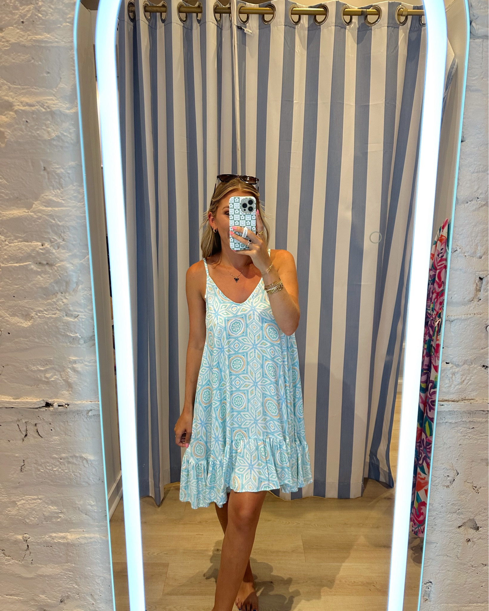 Easy, flowy dress from Kenny Flowers! This style has a few different patterns and is great to throw on during summer! I'm wearing a size small. The white is also great for any brides! 

Summer Outfit 
White Dress
Bridal 
Kenny Flowers 
Moreewithmo

#LTKSeasonal #LTKTravel #LTKWedding