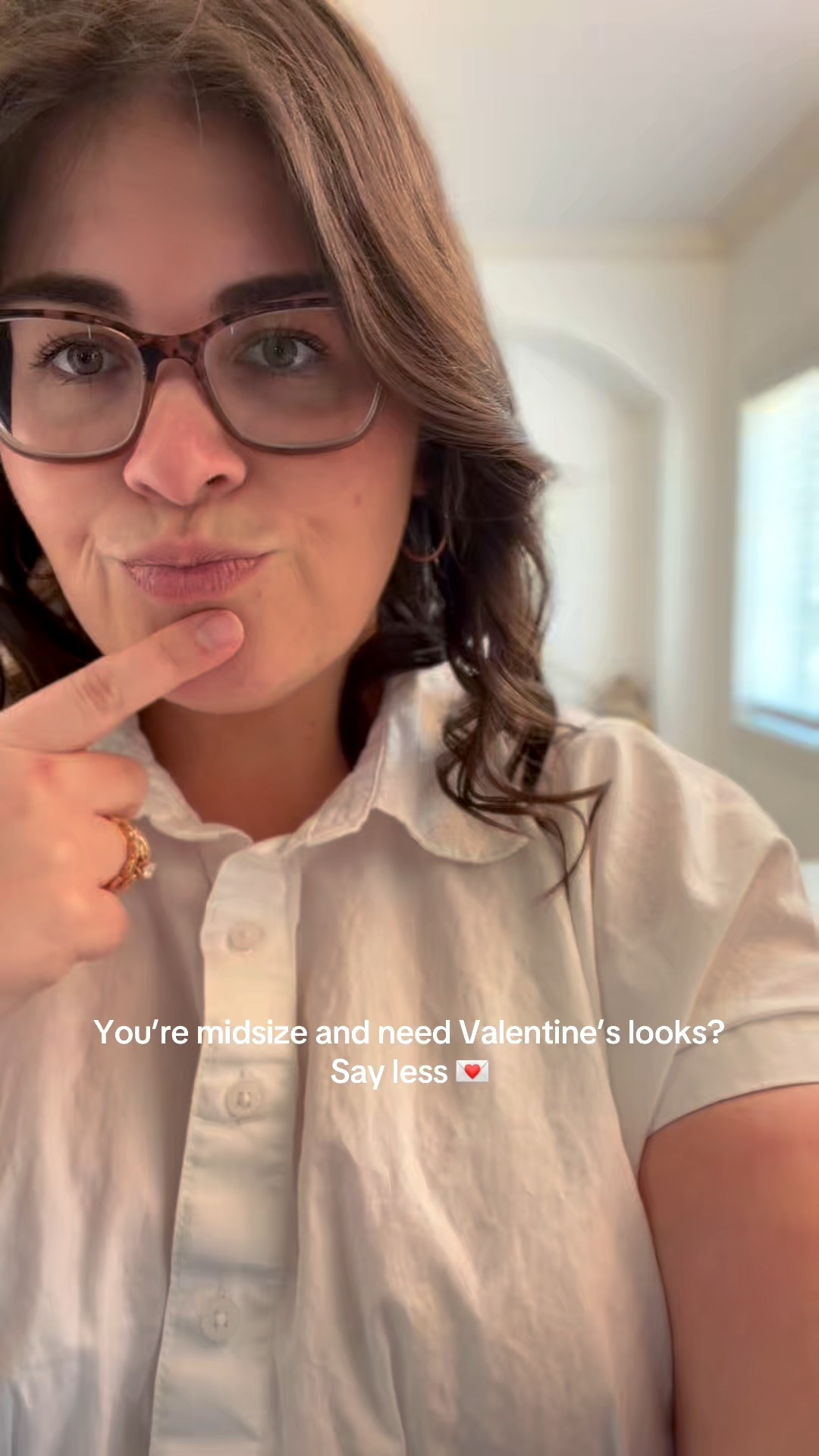 If you’re midsize and wondering what to wear for Valentine’s Day..I got you 💘
From business casual to rom-com binges, every piece of these are it. 
Which look is your favorite? 
🔗 in bio ❤️ 

#valentinesdayoutfit #midsizeoutfits #midsizeoutfitinspo #dailyoutfits #outfitinspo 

#LTKMidsize #LTKValentine #LTKootd