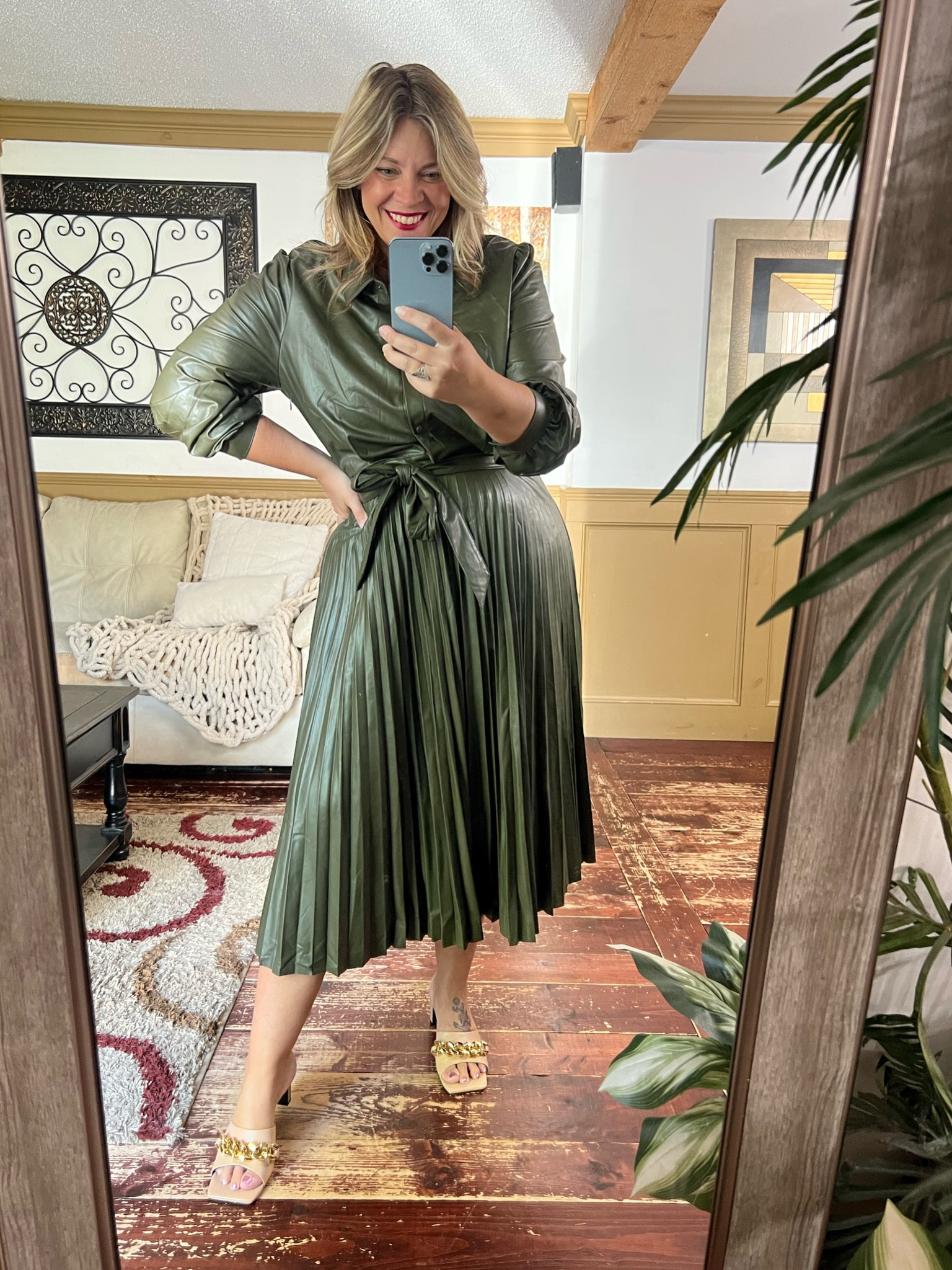 green emerald velvet dress Astr - Lezith Dress, Black - Black