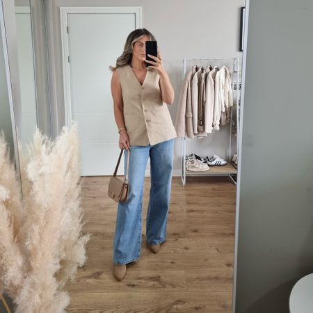 Spring Outfit from New Look 

Waistcoat size 10
Jeans size 10
Bag is Primark (current)
Boots are old so linked similar below 

#LTKstyletip #LTKSpringSale #LTKSeasonal