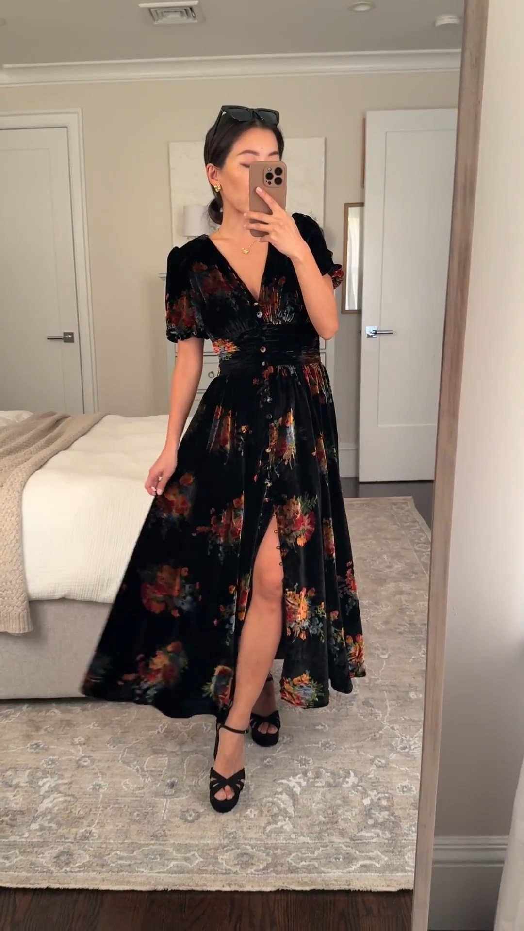 Anthro extra 50% off sale! Linked a few items all part of this sale 

- Velvet Katerina dress xxs petite, the petite length is very petite friendly, fitted at my waist with stretch,
 has pockets and functional buttons that make it nursing friendly and you can adjust slit height

• Schutz platform sandals 5.5 (not part of sale)

wedding guest dresses, petite dress sale, anthropologie sale 

 

#LTKWedding #LTKPetite #LTKSaleAlert