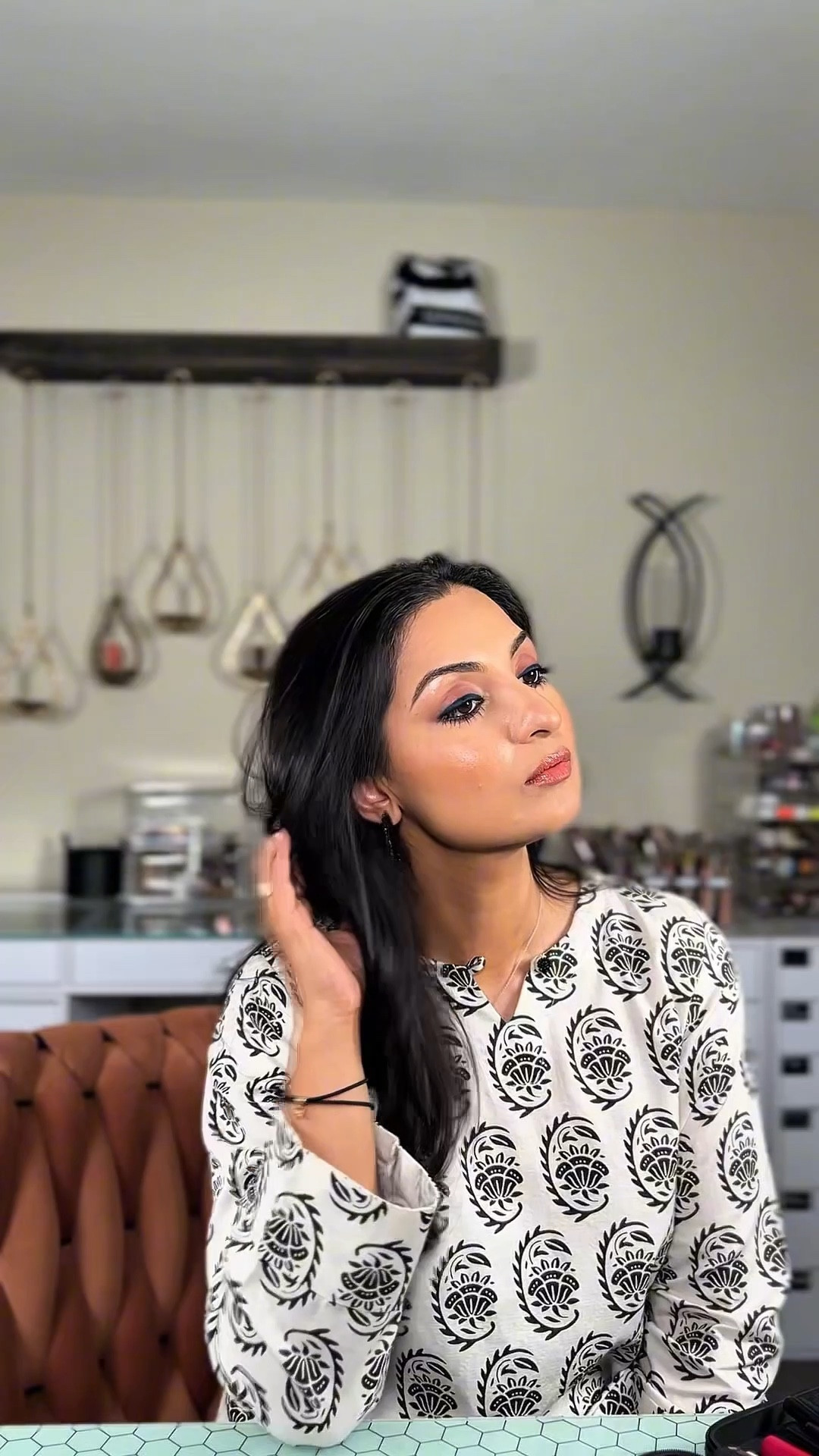 Lets get ready for night out with friends 