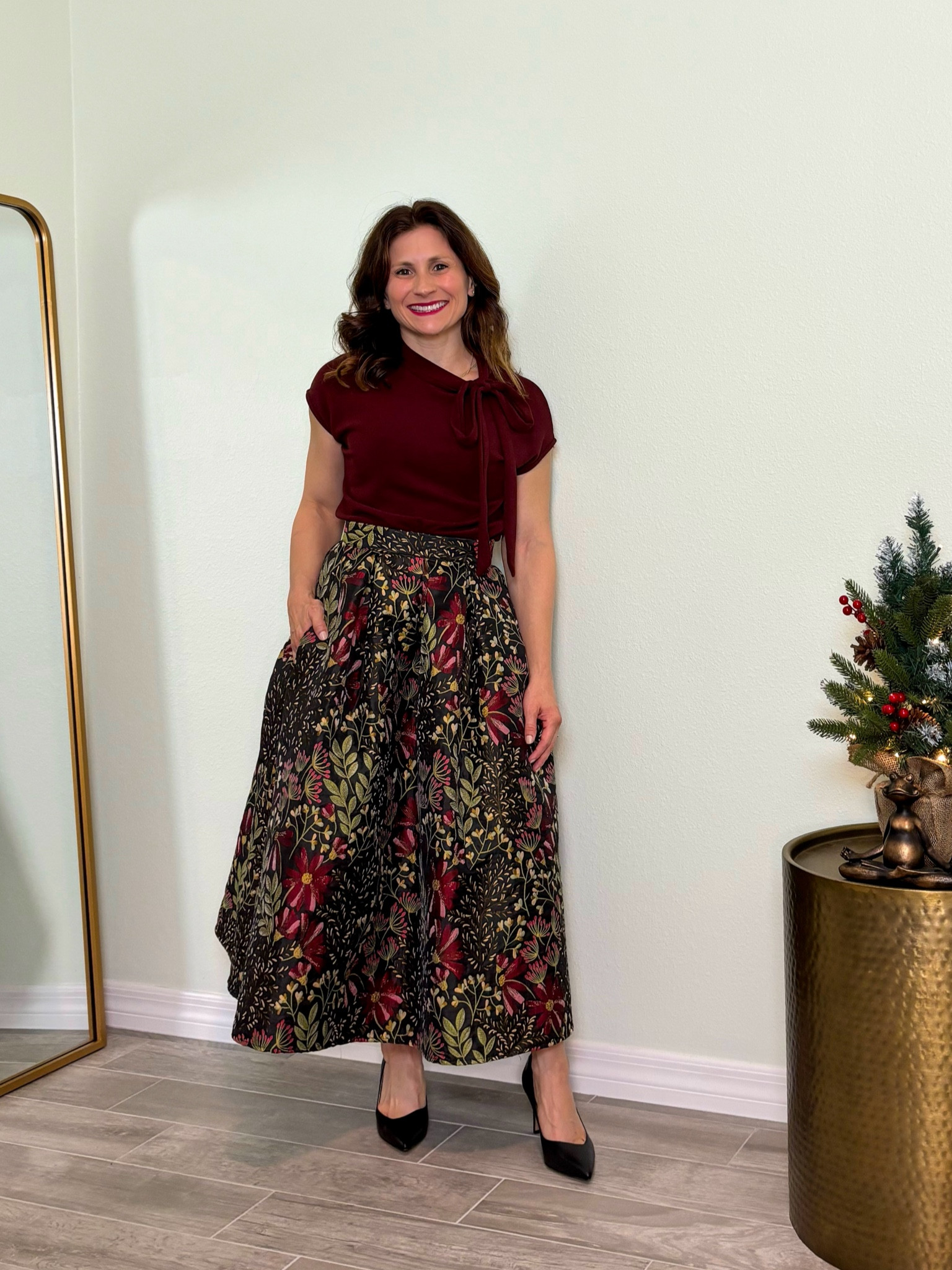 Petite friendly skirt. Beautifully designed and perfect colors for the Christmas holiday - use code BLK25 for 25% off

#LTKHoliday #LTKStyleTip #LTKCyberWeek