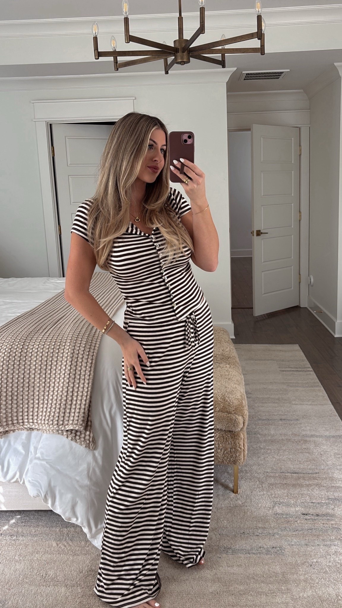 The comfiest set 🤎 

I’m wearing a US8 in both! Runs a little long! I’m 5’8” and a size M or L! 



Loungewear, matching set, comfort, striped set, spring outfits 2026, sidneymarieduke 


#LTKootd