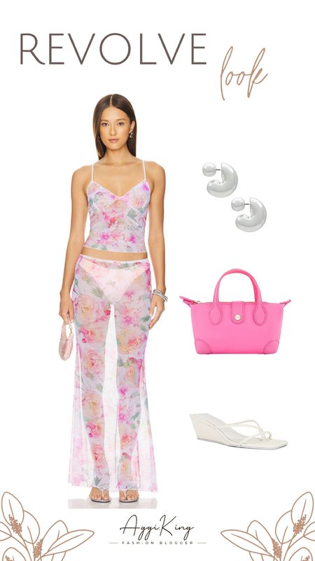 Summer dress, summer outfit, pink, revolve

#LTKTravel #LTKWedding #LTKStyleTip