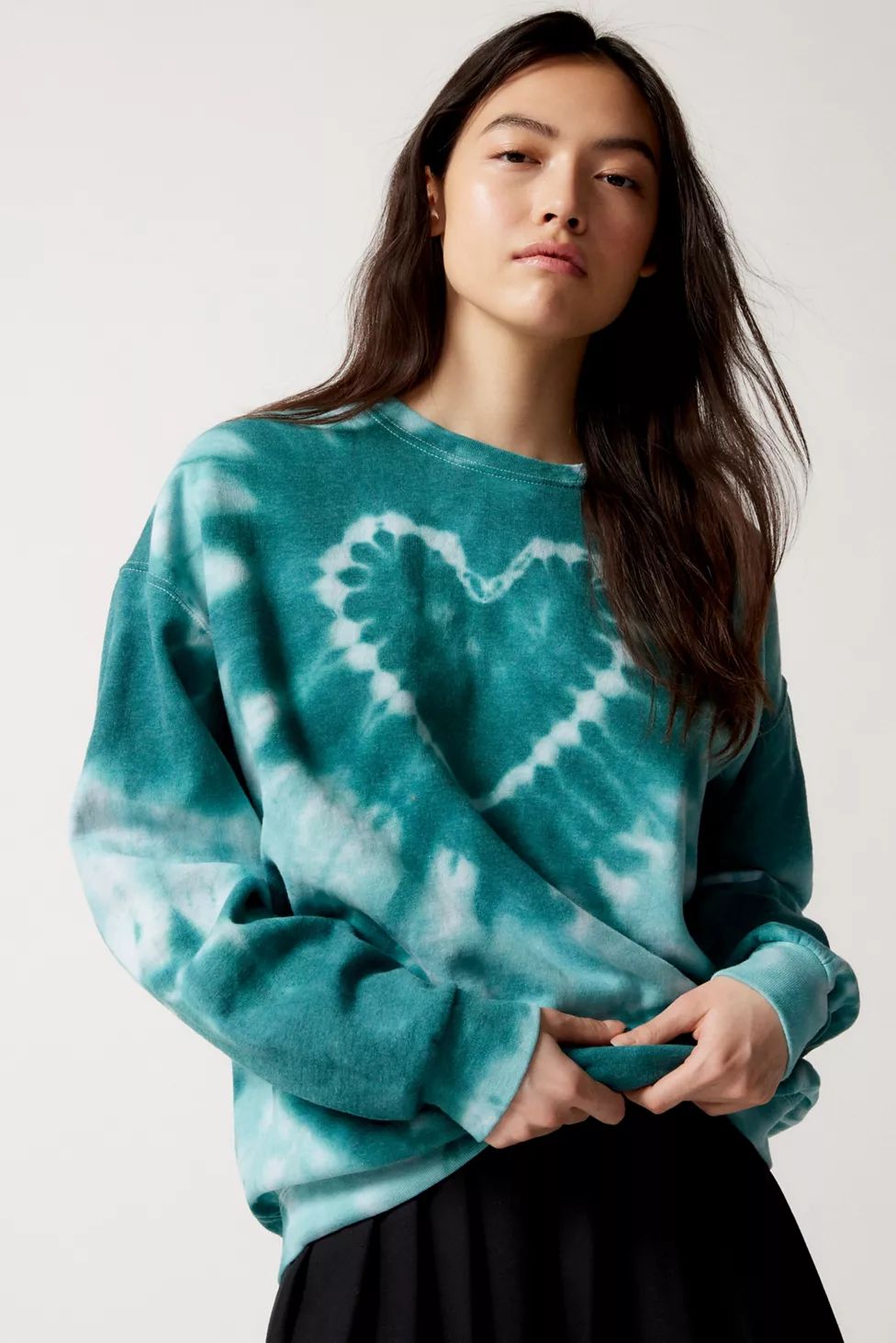 Urban Renewal Remade Heart Tie-Dye Crew Neck Sweatshirt | Urban Outfitters (US and RoW)