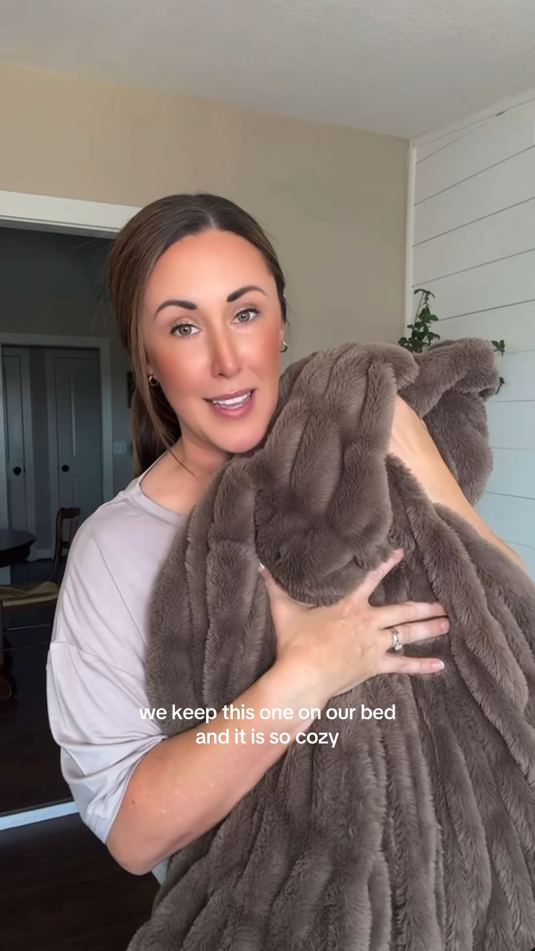 The softest blanket on the planet is 50% off rn 🧸☁️

#LTKSeasonal #LTKHome #LTKSaleAlert