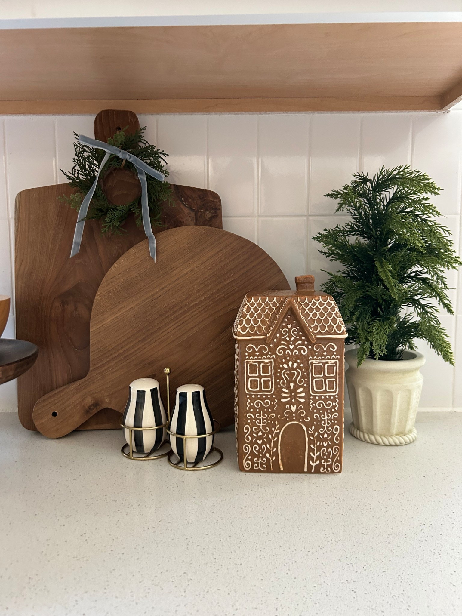 Kitchen Christmas set up 🌲 

#LTKSeasonal #LTKHoliday #LTKHome