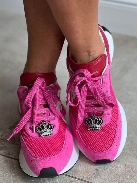 Pinke Sneakers 👟 Pink 🩷

#LTKstyletip #LTKGiftGuide #LTKshoecrush