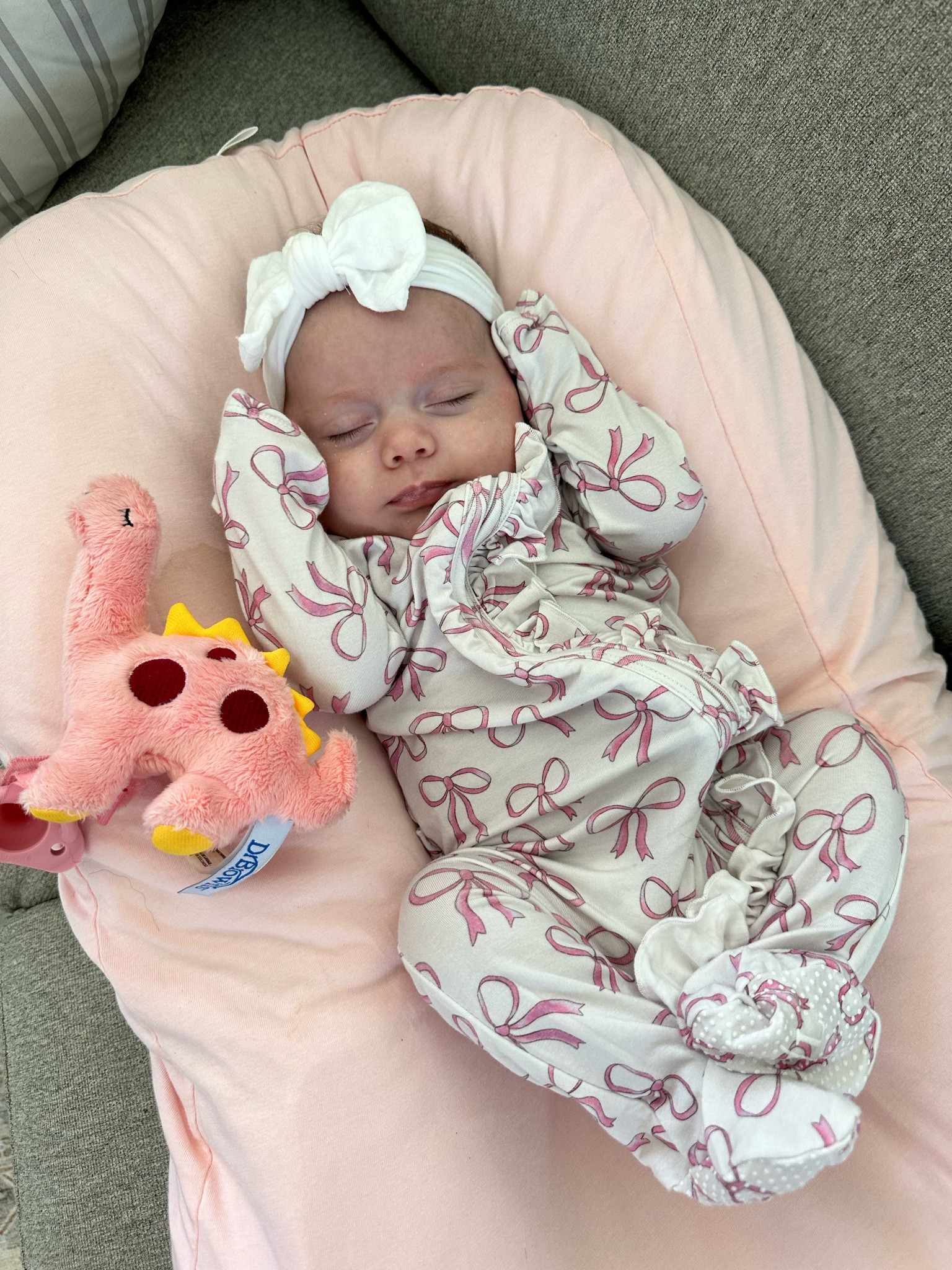 Code: NOV20 for 20% off your Caden Lane order! 🎀👶🏼💕 

Baby bow footies. Baby footie pajamas. Now footie pajamas. Baby bow. Snuggle me lounger. Baby lounger. 

#LTKGiftGuide #LTKHoliday #LTKBaby