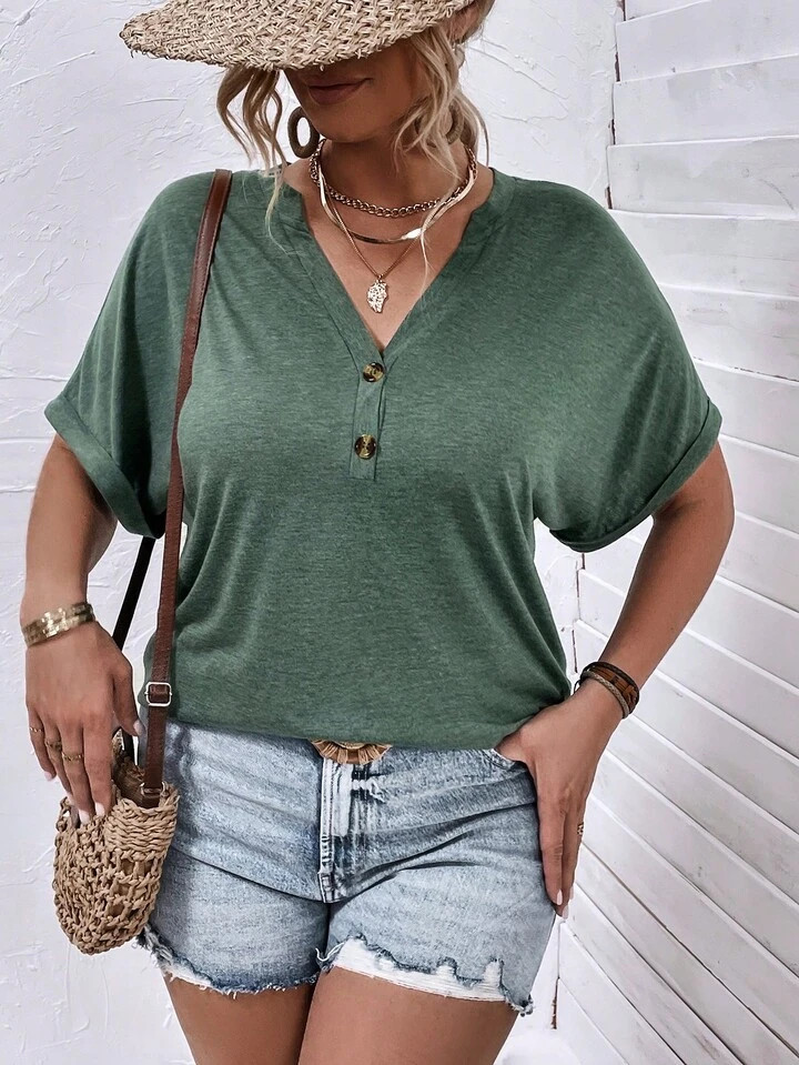 SHEIN LUNE Plus Button Detail Batwing Sleeve Tee | SHEIN