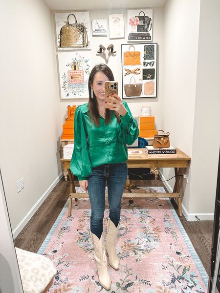 Red dress boutique is having a site wide 30% off sale! Love this green blouse top for the holidays! Wearing a xs



#LTKCyberweek #LTKSeasonal #LTKHoliday