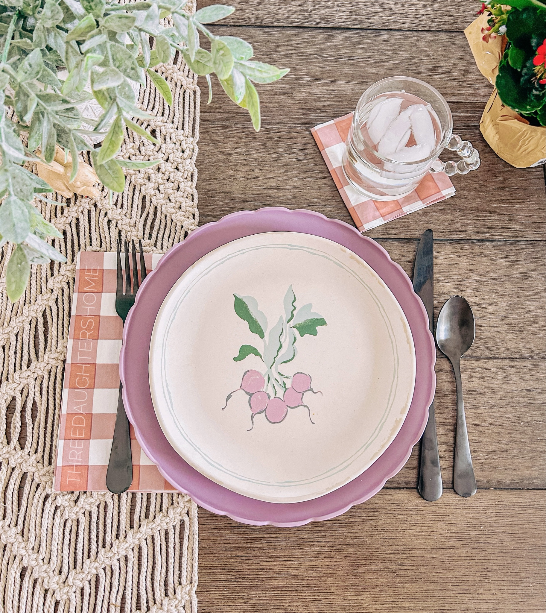 Obsessed with these $.50 scallop plates!!! 🙌🏻


Easter table, Easter place setting, Easter tablescape, spring table, spring tablescape, scallop plates

#LTKfamily #LTKhome #LTKSeasonal