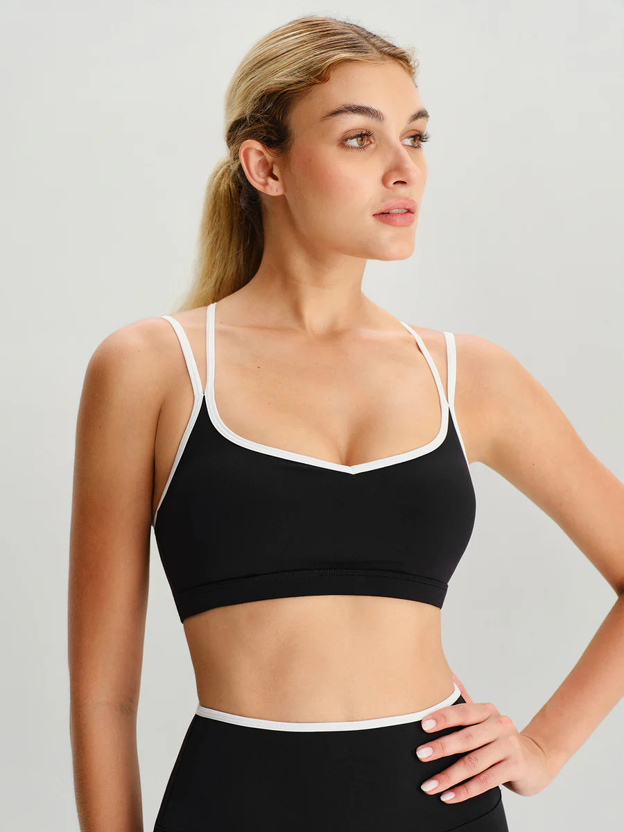 Black X Cross Sports Bra - Light Support & Reviews - Black - Sustainable Yoga Tops | BERLOOK | BERLOOK