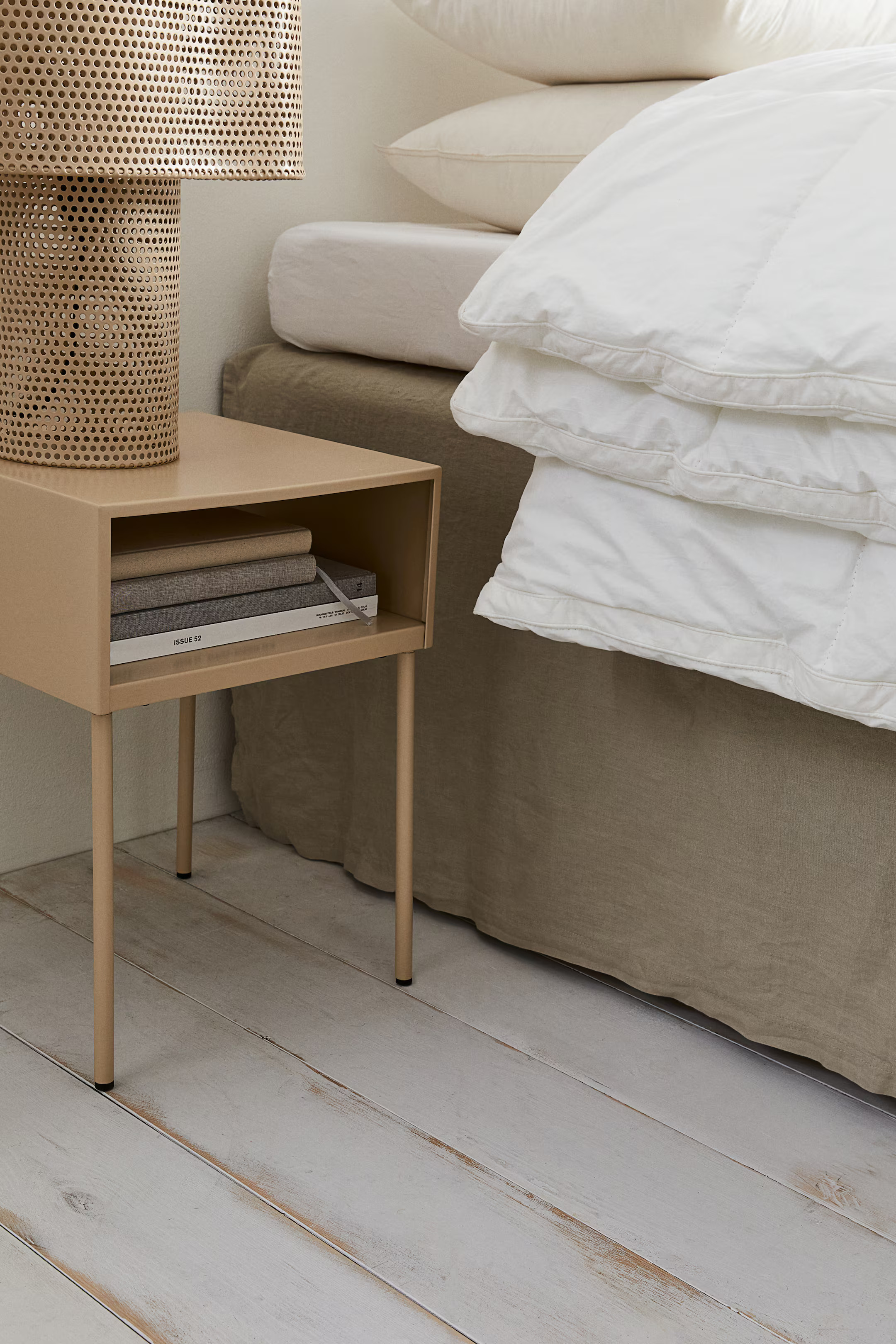 Metal Nightstand | H&M (US + CA)