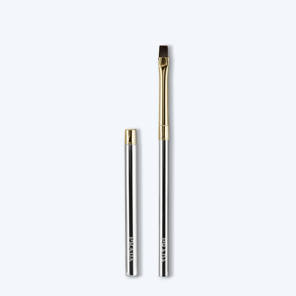 Prada Lip Filling Makeup Brush | Prada Beauty Official | Prada Beauty