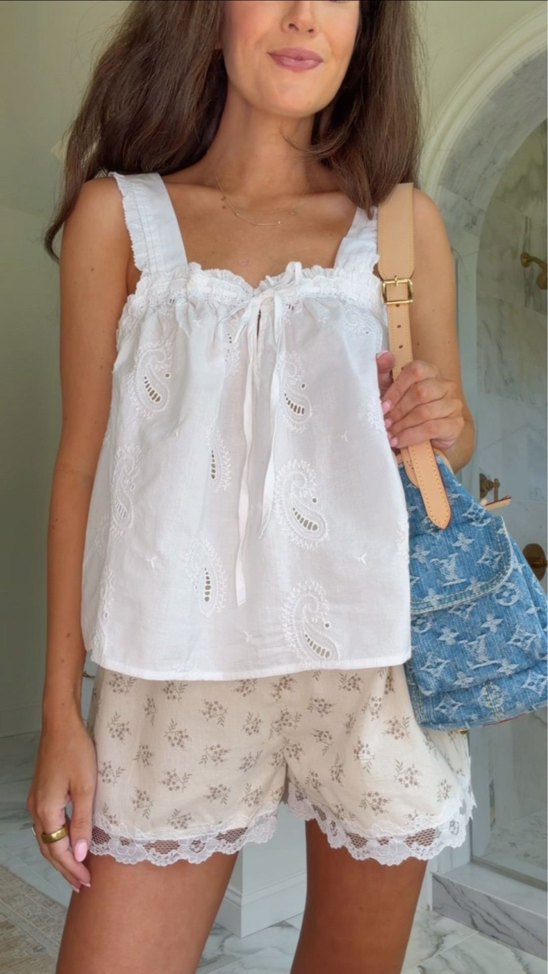 What I’m wearing today! My tank is on sale for $15!! A

#LTKootd #LTKmomlife #LTKSaleAlert
