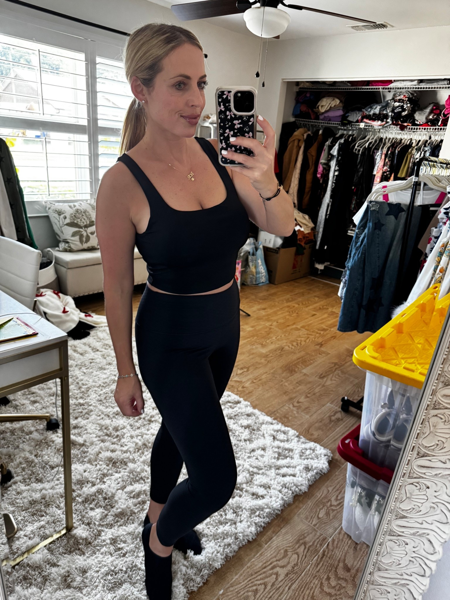 Activewear. Gym outfit. Sports bra 



#LTKMidsize #LTKActive #LTKFindsUnder50