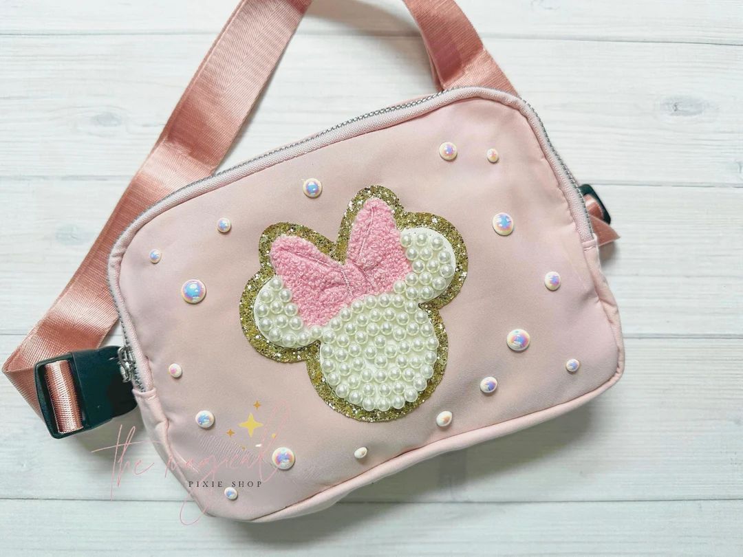 Mouse Soft Pink Crossbody Bag, Bridal Pearl Mouse Bag, Theme Park Fanny Pack - Etsy | Etsy (US)