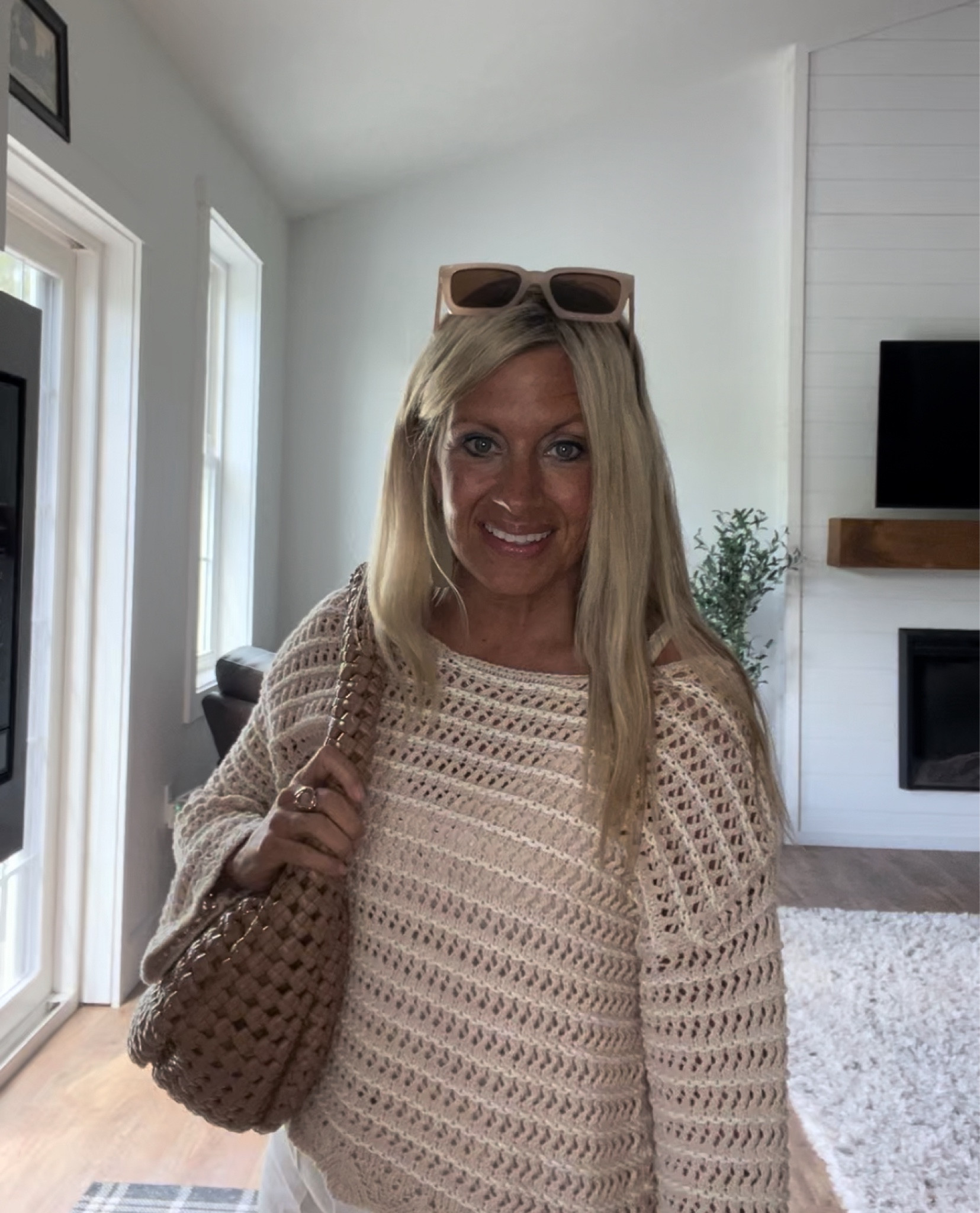 Shop my sweater on deal.  

#LTKFindsUnder50 #LTKSaleAlert #LTKSeasonal