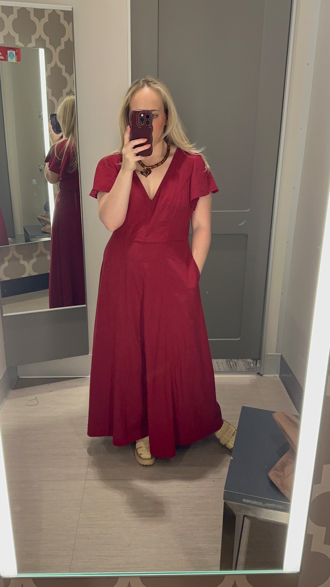 Flowy long maxi dress 

#LTKgrwm #LTKCyberWeek #LTKSeasonal