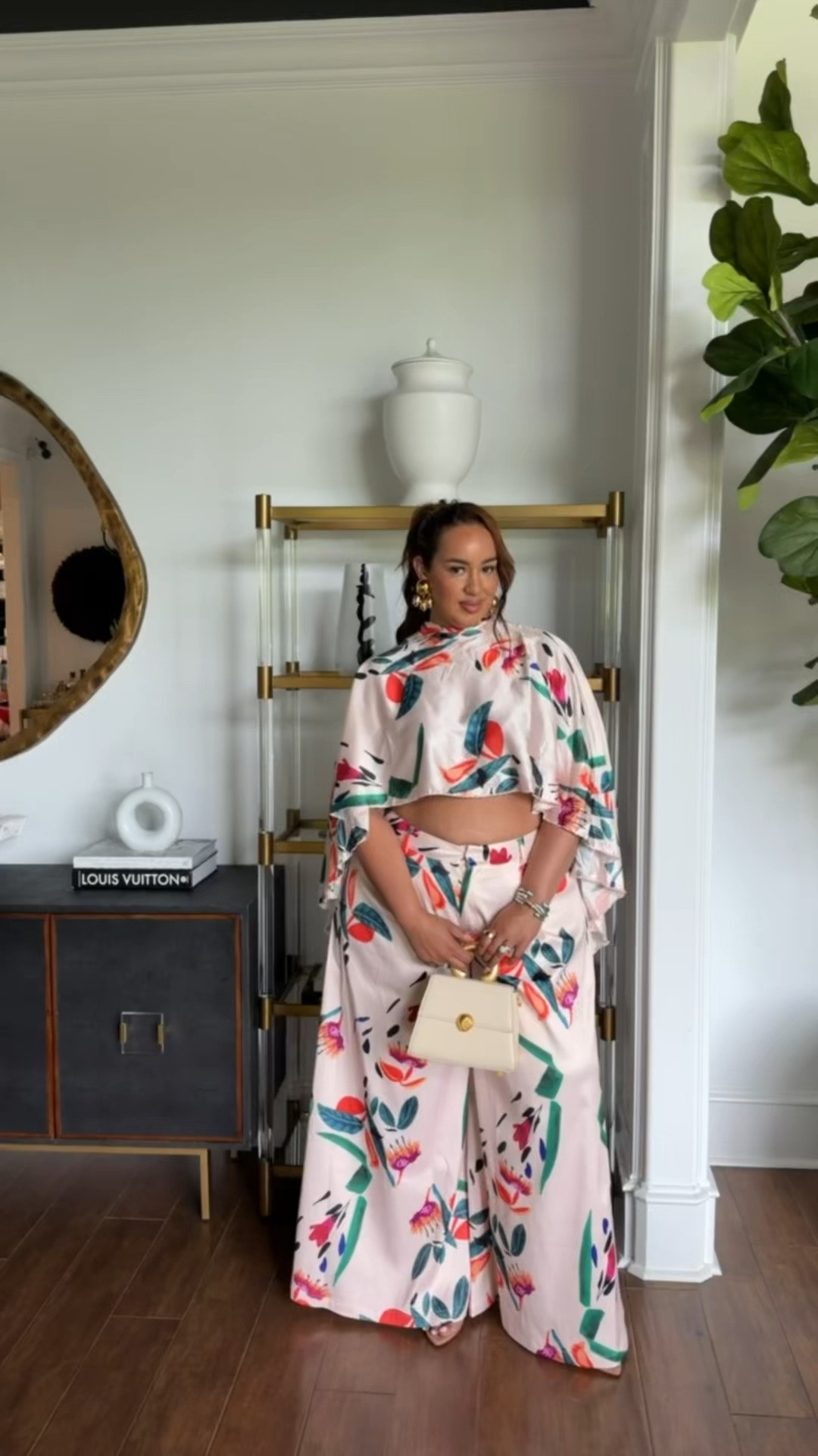 I’m all about pieces you can throw on and instantly feel put together—this AKIRA matching set does exactly that 😍

#LTKootd #LTKMidsize #LTKSeasonal