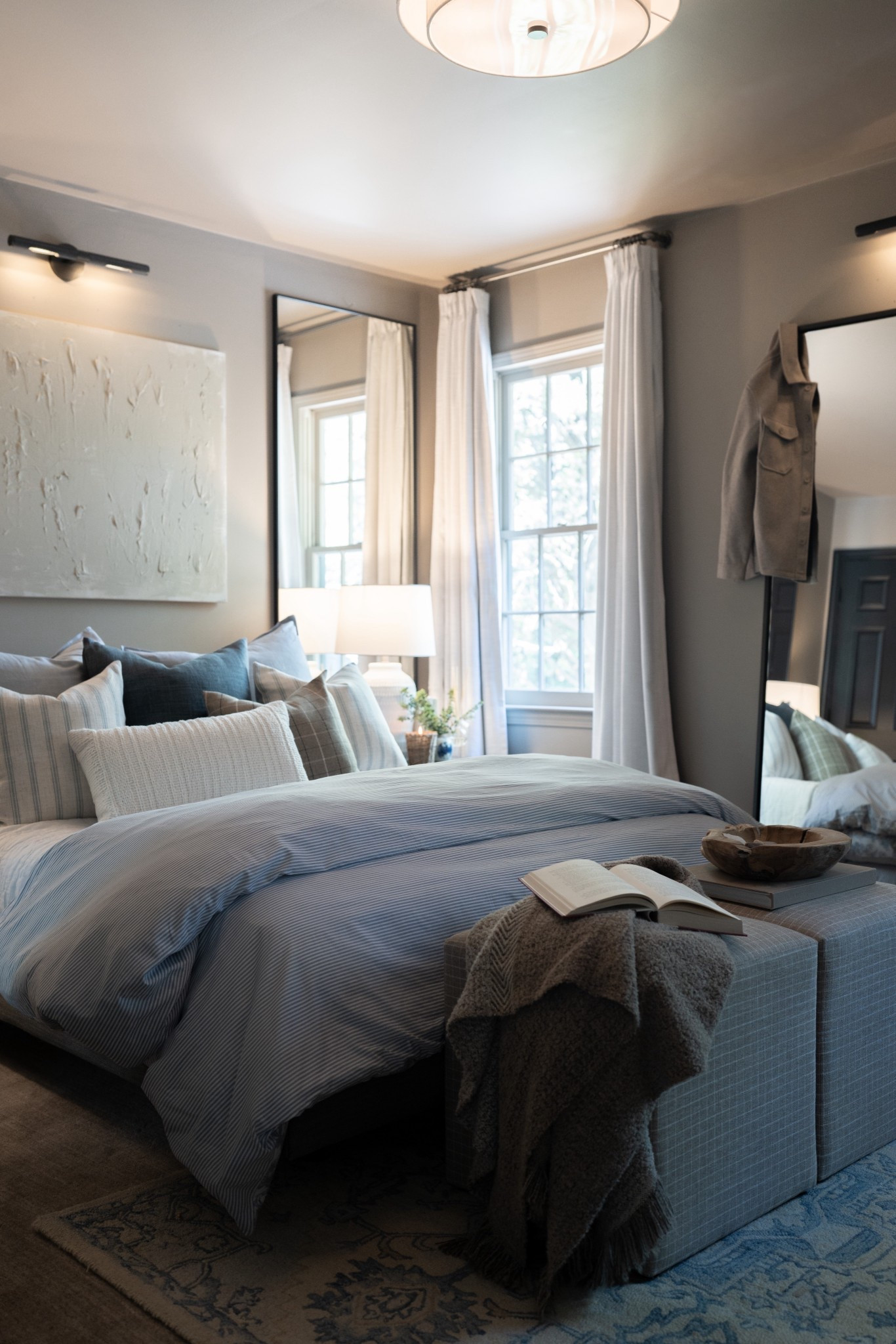 You don’t need a big budget!! You just need a few key pieces that are budget friendly and a few styling hacks to create your dream bedroom! 

#LTKSeasonal #LTKHome #LTKSaleAlert