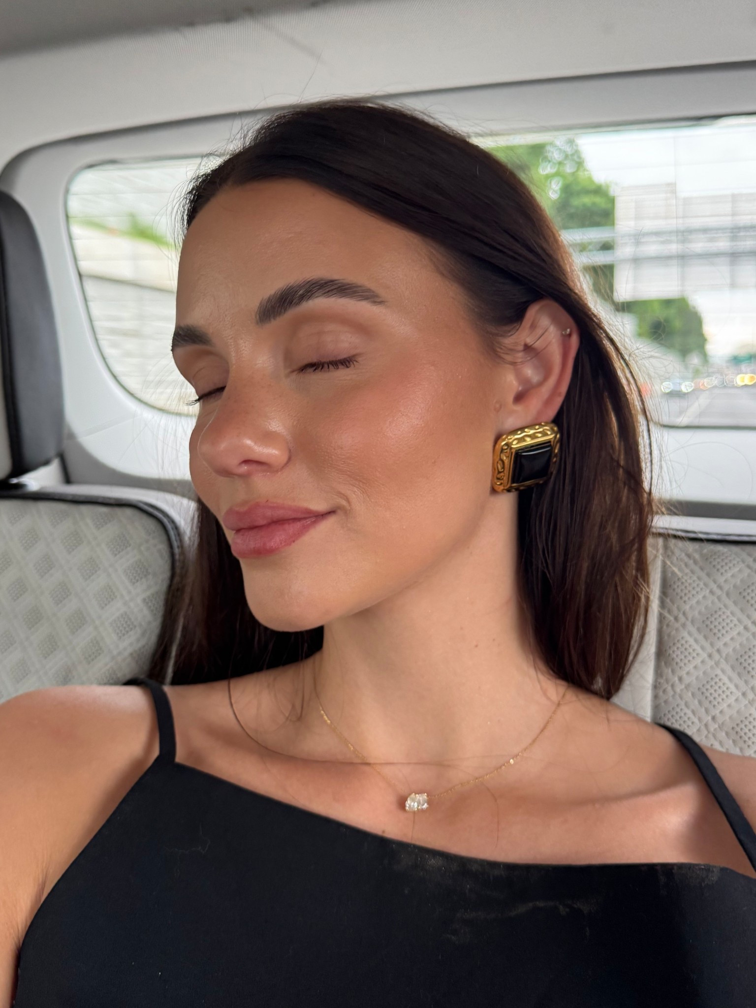 Earrings 🖤