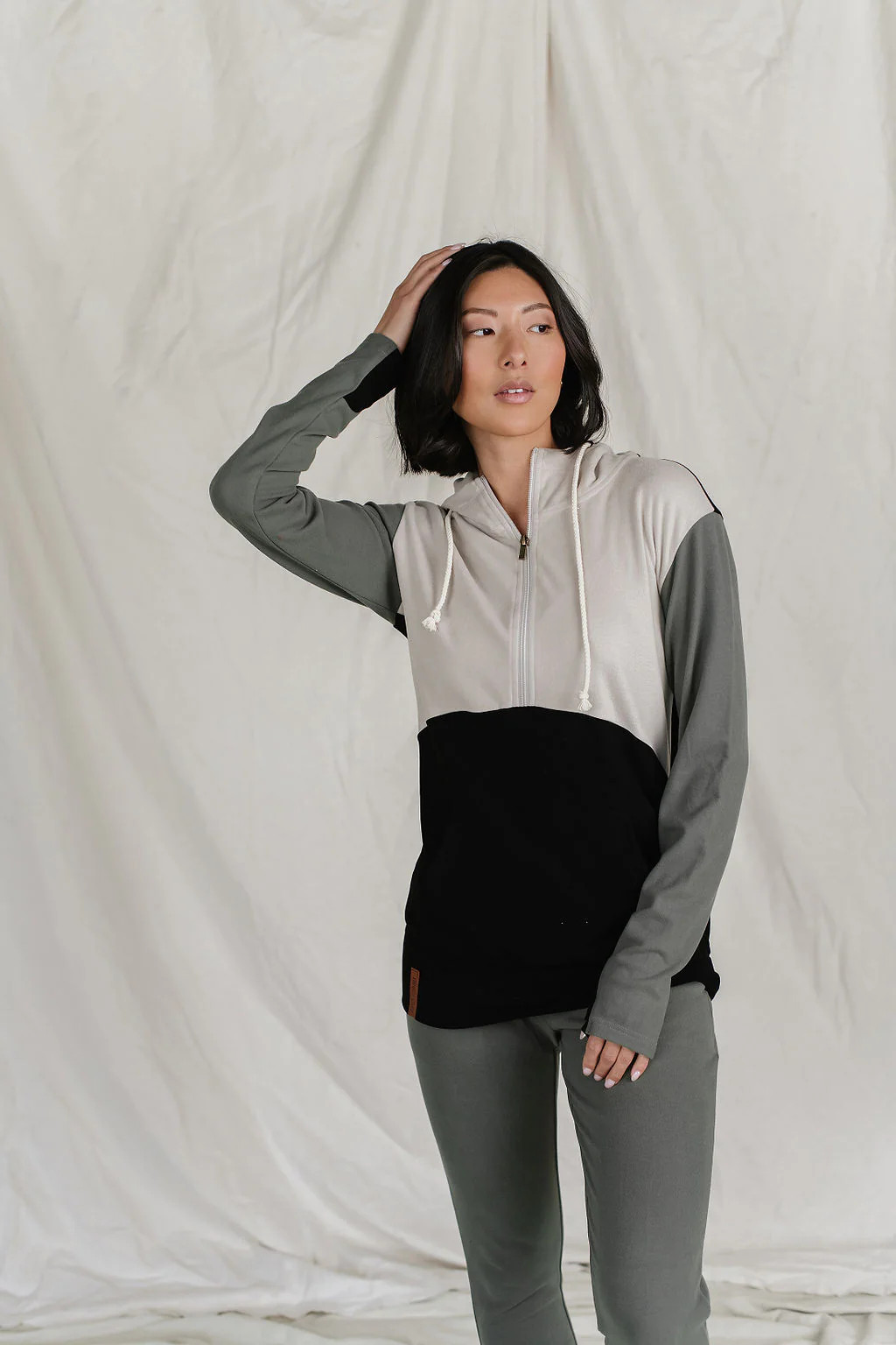 Ampersand Performance Fleece Halfzip Wanderlust Sweatshirt | Alexander Jane Boutique