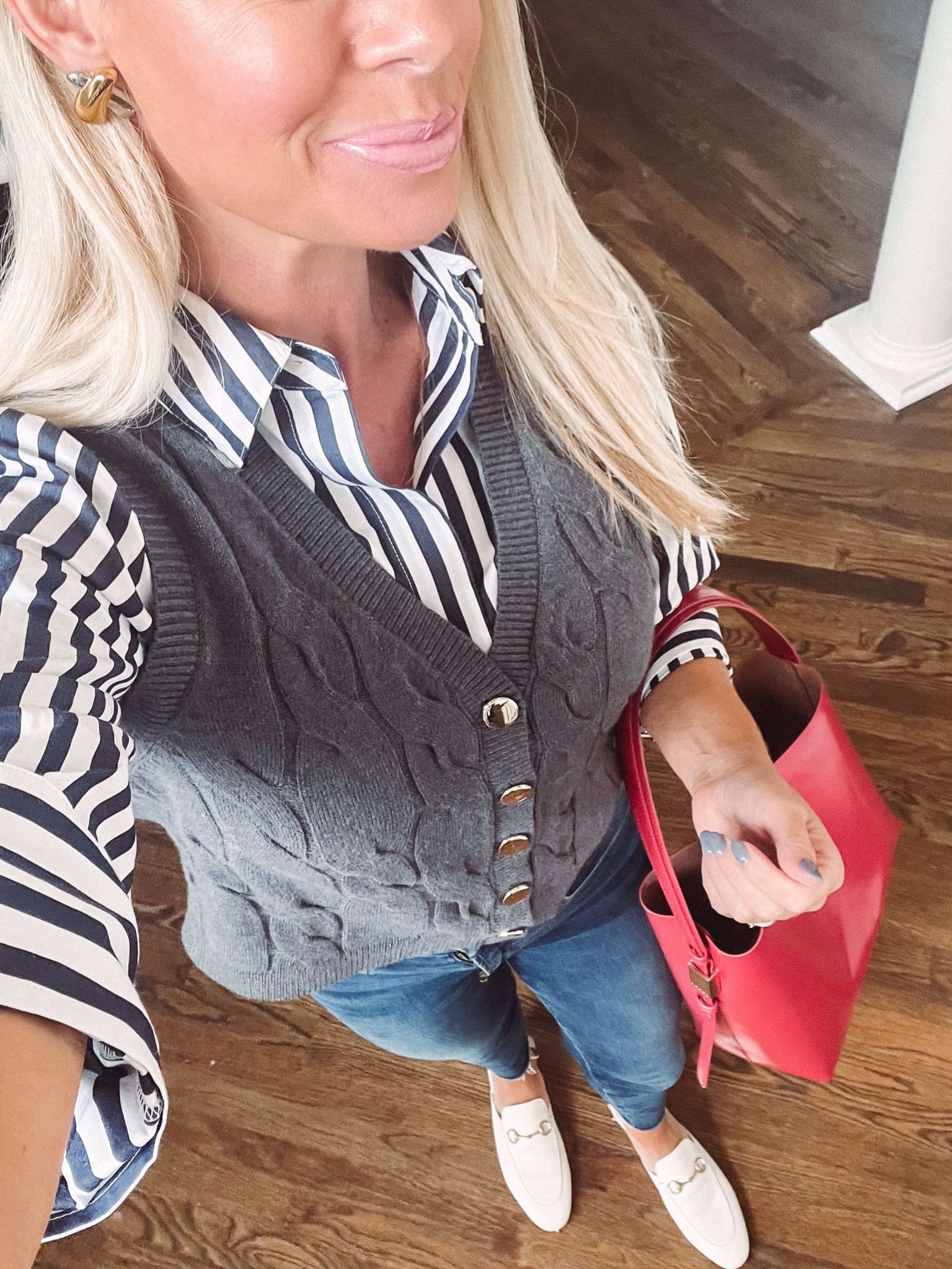 Menswear inspired look!


#LTKFindsUnder100 #LTKOver40 #LTKFindsUnder50