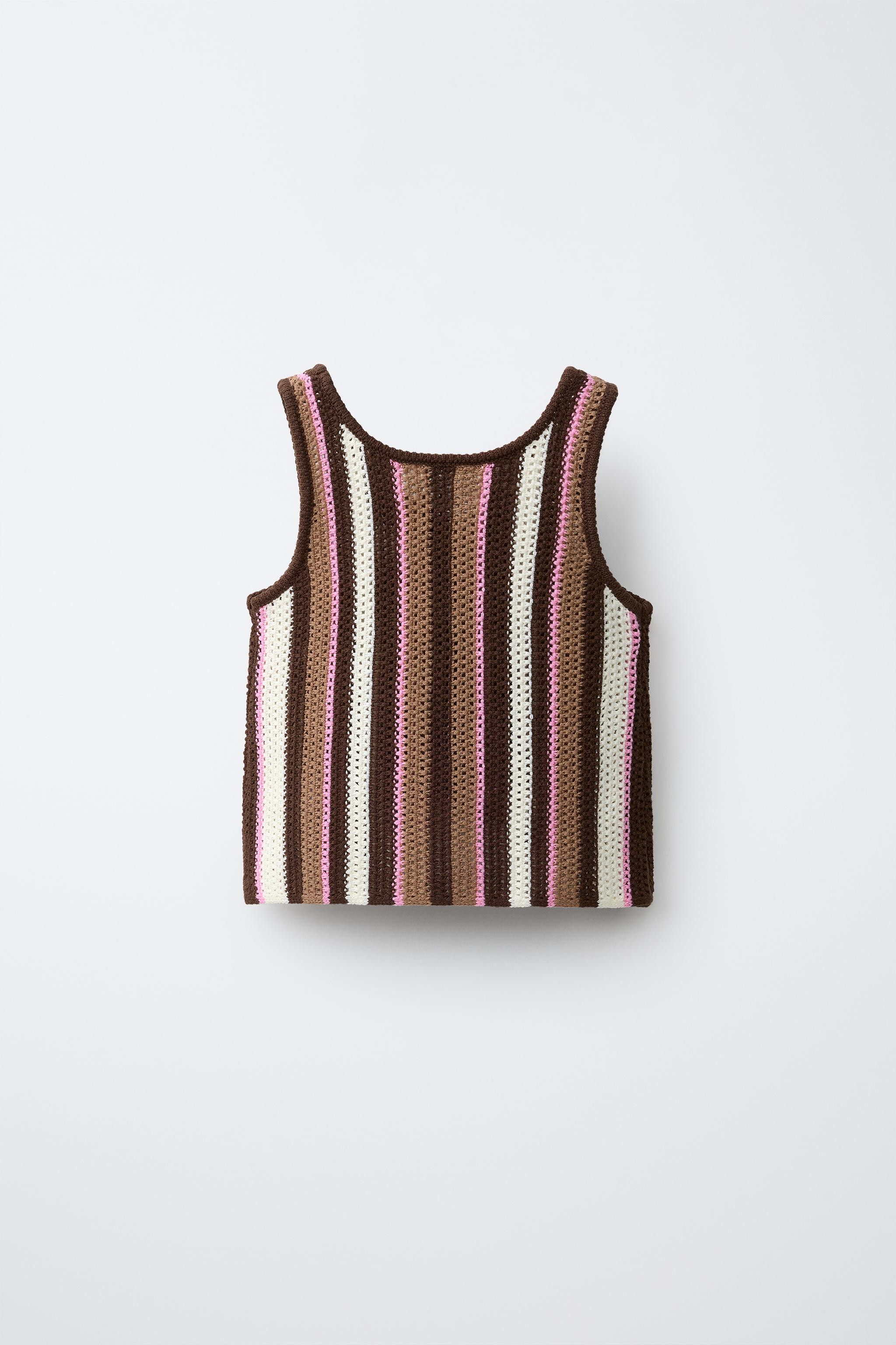 Knit top with round neck and sleeveless design. Striped print. | Zara US