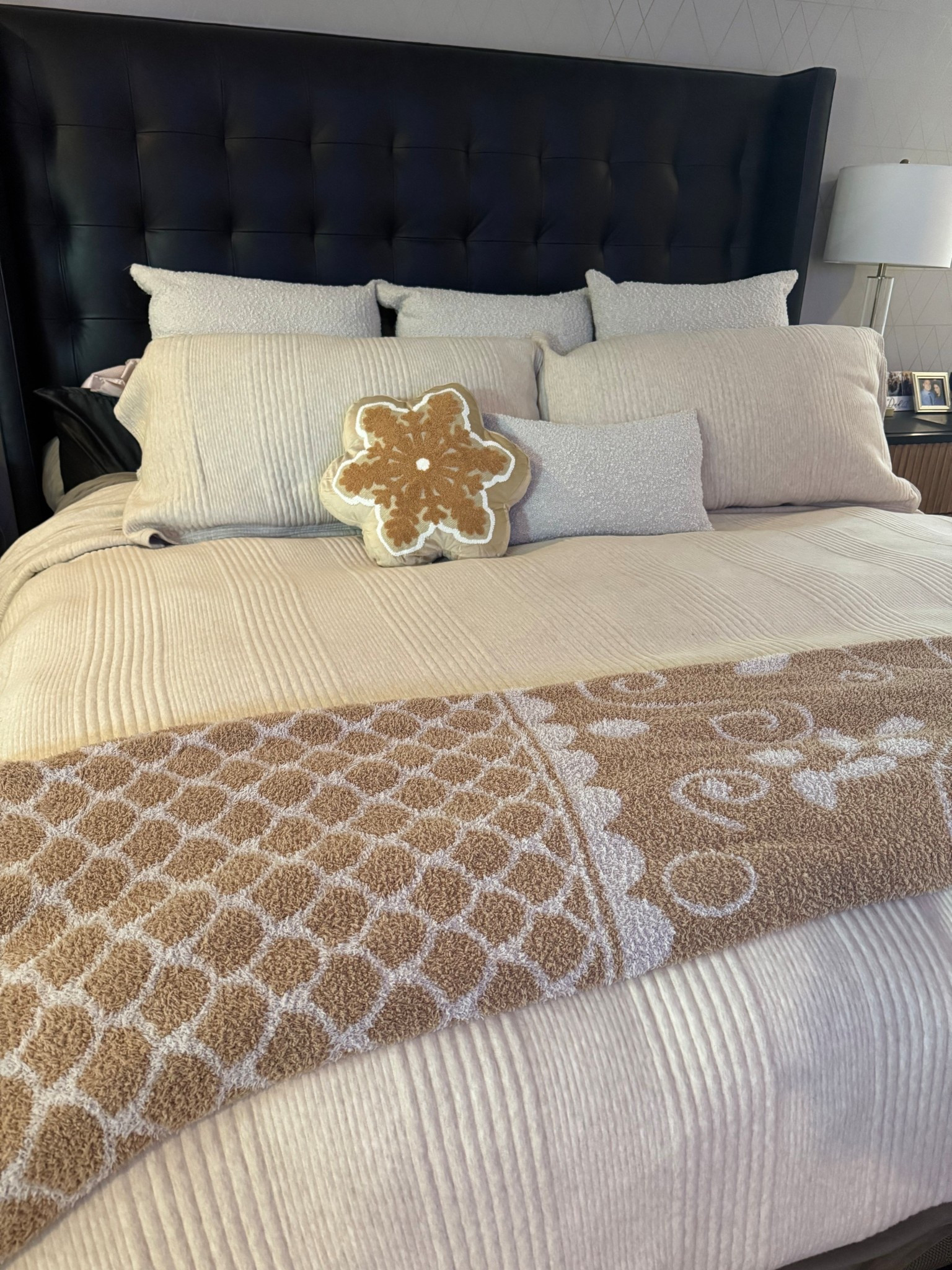 Gingerbread snowflake pillow, I’m just loving everything gingerbread this year 🫶🏼 

Holiday bed, holiday pillow, Christmas throw pillow, Amazon throw pillow, snowflake throw pillow, gingerbread throw pillow  

Blanket is several years old from the styled collection 

#LTKHome #LTKSeasonal #LTKHoliday