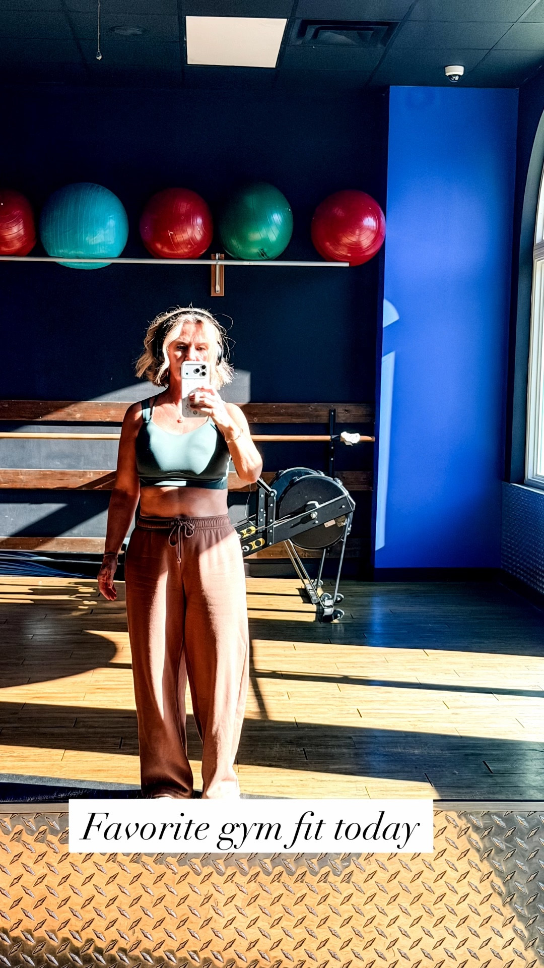 Total vibes kind of morning.
Found me a sunny spot, put my headphones on, and leaned into stretch + mobility instead of heavy lifting today.

I still can’t lift weights, so I’m finding new ways to move my body in the gym — and honestly, I’ve been enjoying slowing down (even if it’s been a little forced 😉).

Wearing my absolute favorites:
• Z Supply sweatpants — soft, flowy, and so comfy
• Lululemon bra — supportive but still cute
• Hoka sneakers — my go-to for walking and moving
• Beats headphones — because the right music changes everything

Tagging everything I wore and used today so you can shop it too. 🤍

#CancerSurvivor
#BreastCancerSurvivor
#SurvivorStrong
#Over50Style
#MatureWomenStyle
#MidlifeFitness
#FitnessOver50
#ActiveAfterCancer
#HealingJourney
#StrongNotPerfect
#AthleisureStyle
#WinterCapsuleWardrobe
#EverydayAthleisure
#CozyAthleisure
#GymStyle
#WorkoutOutfit
#GymFit
#StretchAndMobility
#LowImpactWorkout
#LululemonStyle
#ZSupplyStyle
#HokaShoes
#BeatsHeadphones
#ComfortFirst
#LTKFinds
#LTKFitness
#LTKStyle

#LTKOver40 #LTKBeauty #LTKfitnessgoals