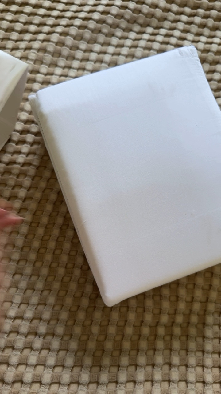 The SOFTEST sheets under $45!!!

#LTKGiftGuide #LTKWatchNow #LTKHome