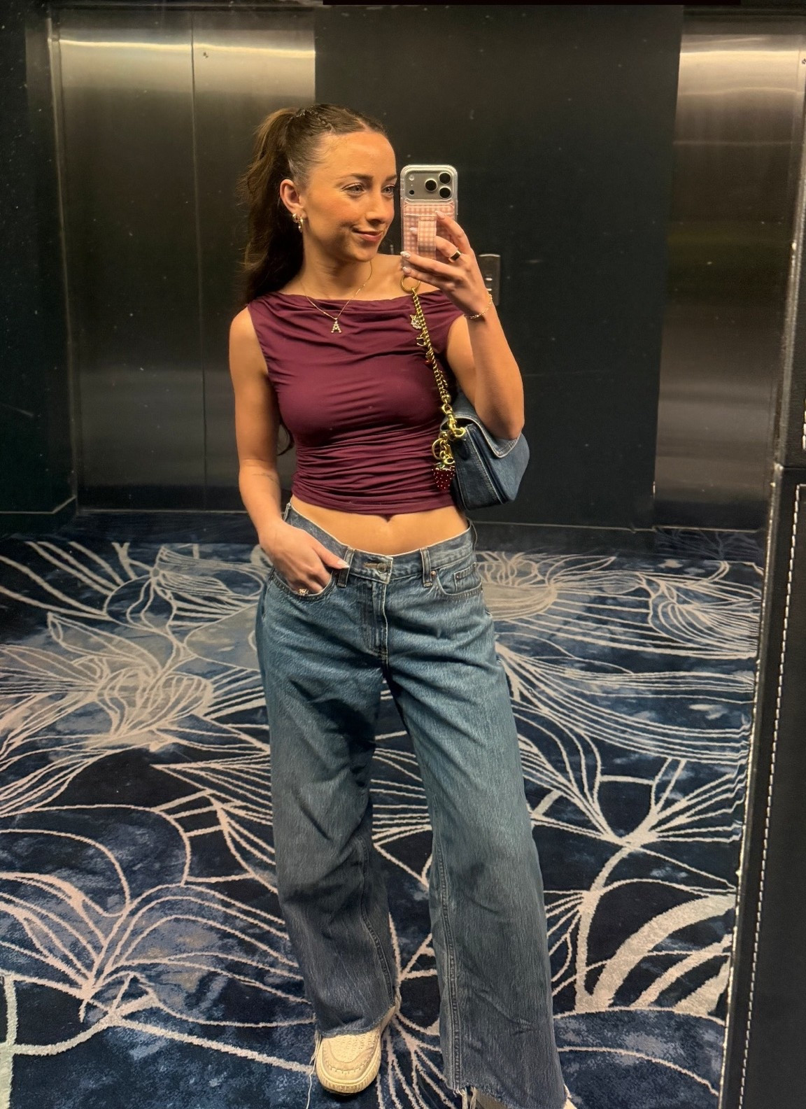 Love these jeans! Had to pair it with an off the shoulder top!

#LTKdayinmylife #LTKgrwm