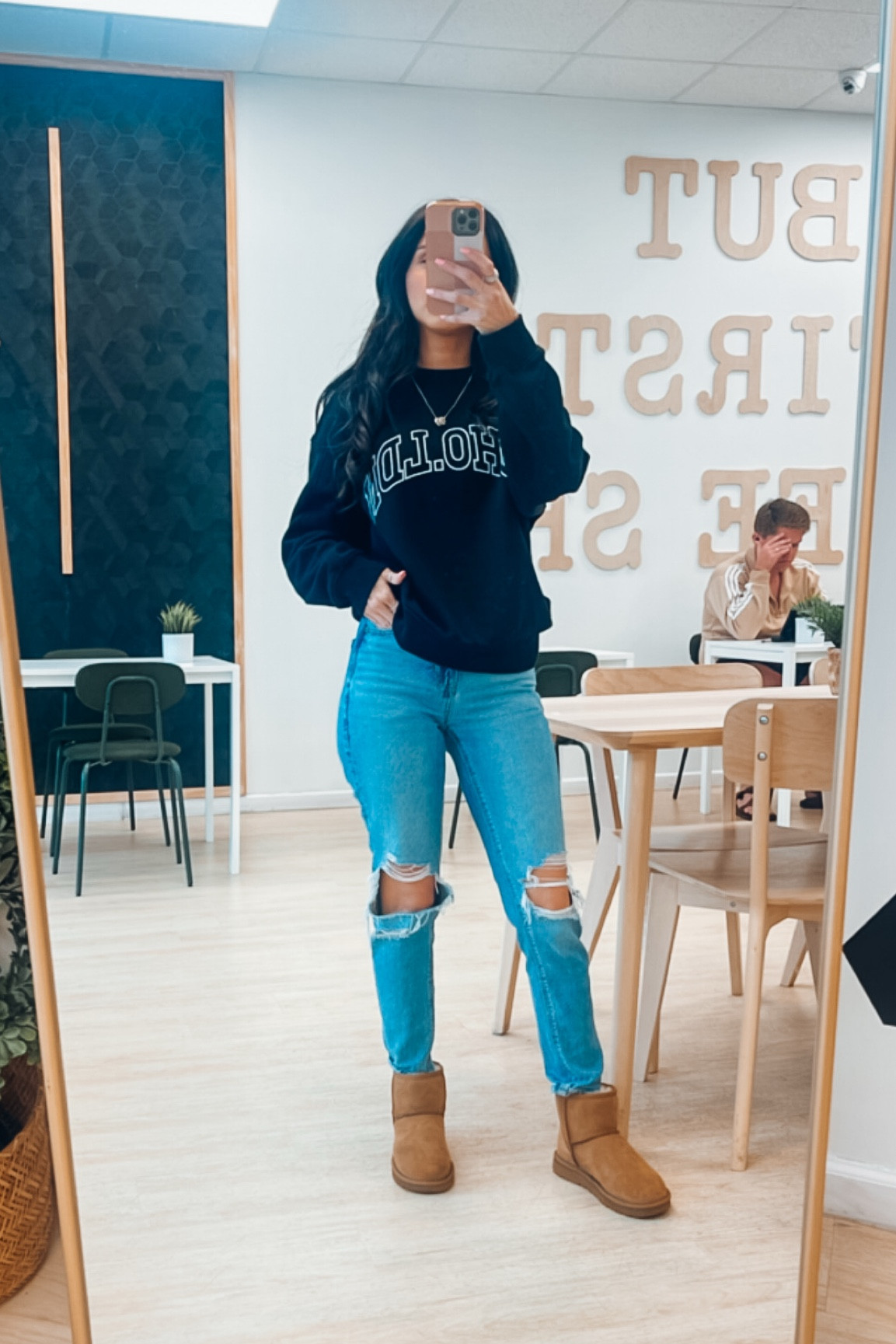 Comfy fit 

#LTKFindsUnder100 #LTKSaleAlert