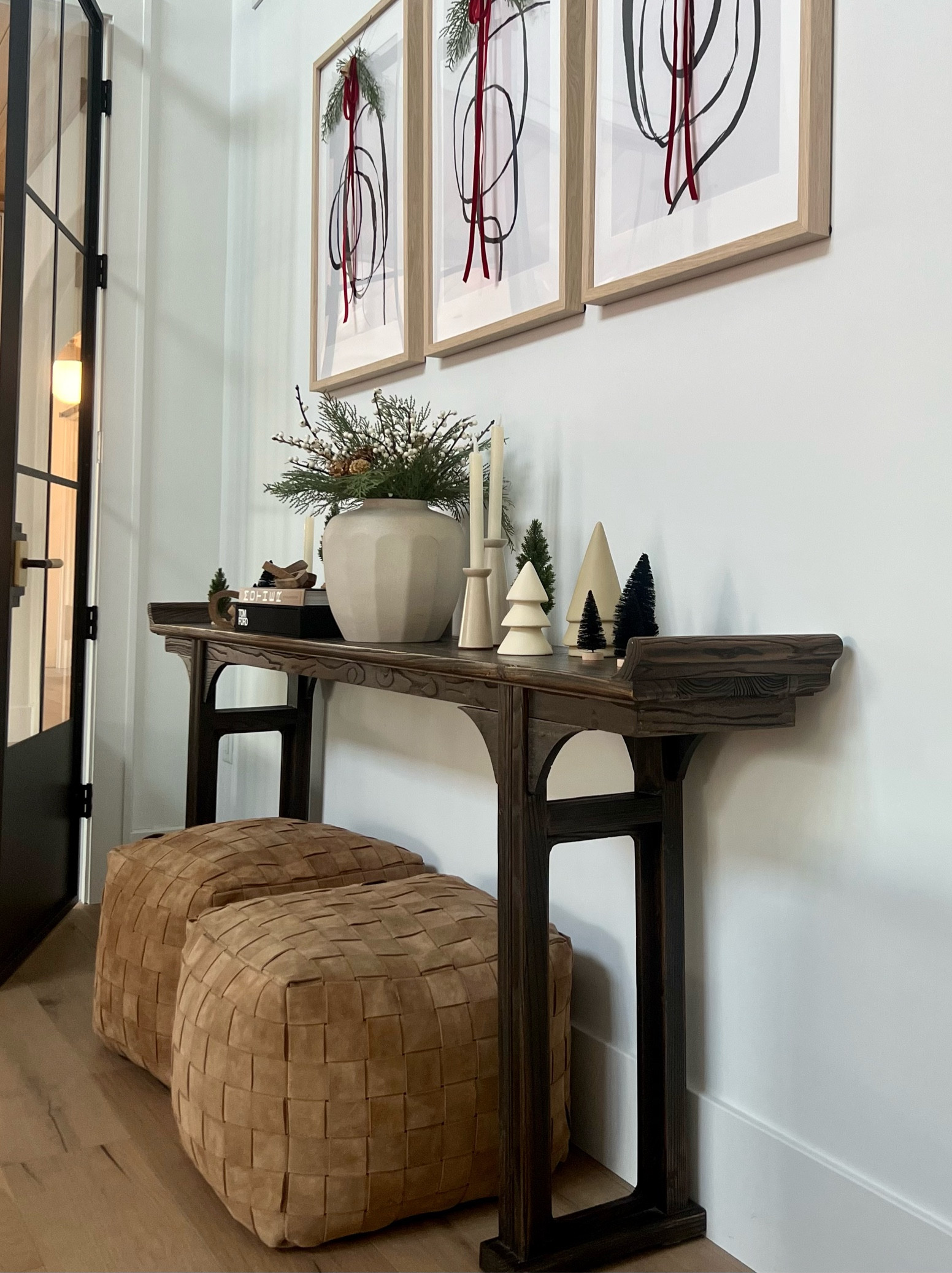 Console table 
holiday styling ❤️


#LTKHome #LTKHoliday #LTKSeasonal