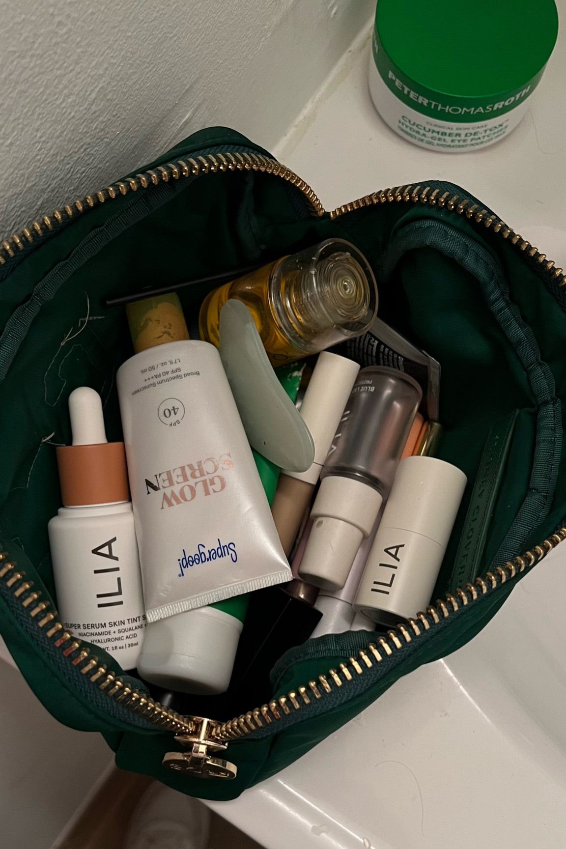 Some of my clean favorites 🌿🦋💚

#cleanmakeup
#cleanbeauty
#clean
#beautyproducts

#LTKNYFW #LTKStyleTip #LTKBeauty