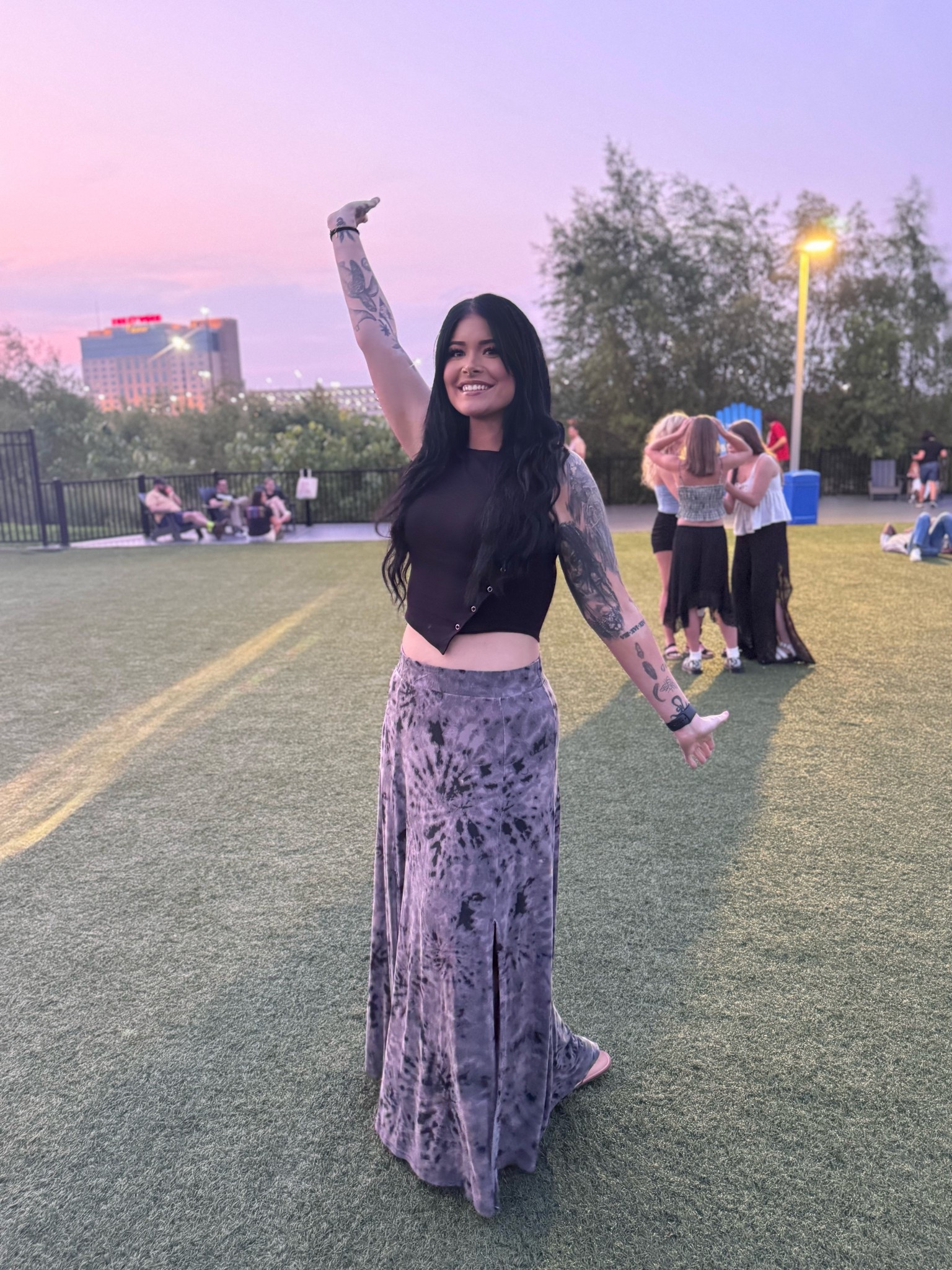 Concert fit 🖤🩶

#LTKFindsUnder50 #LTKStyleTip #LTKMidsize