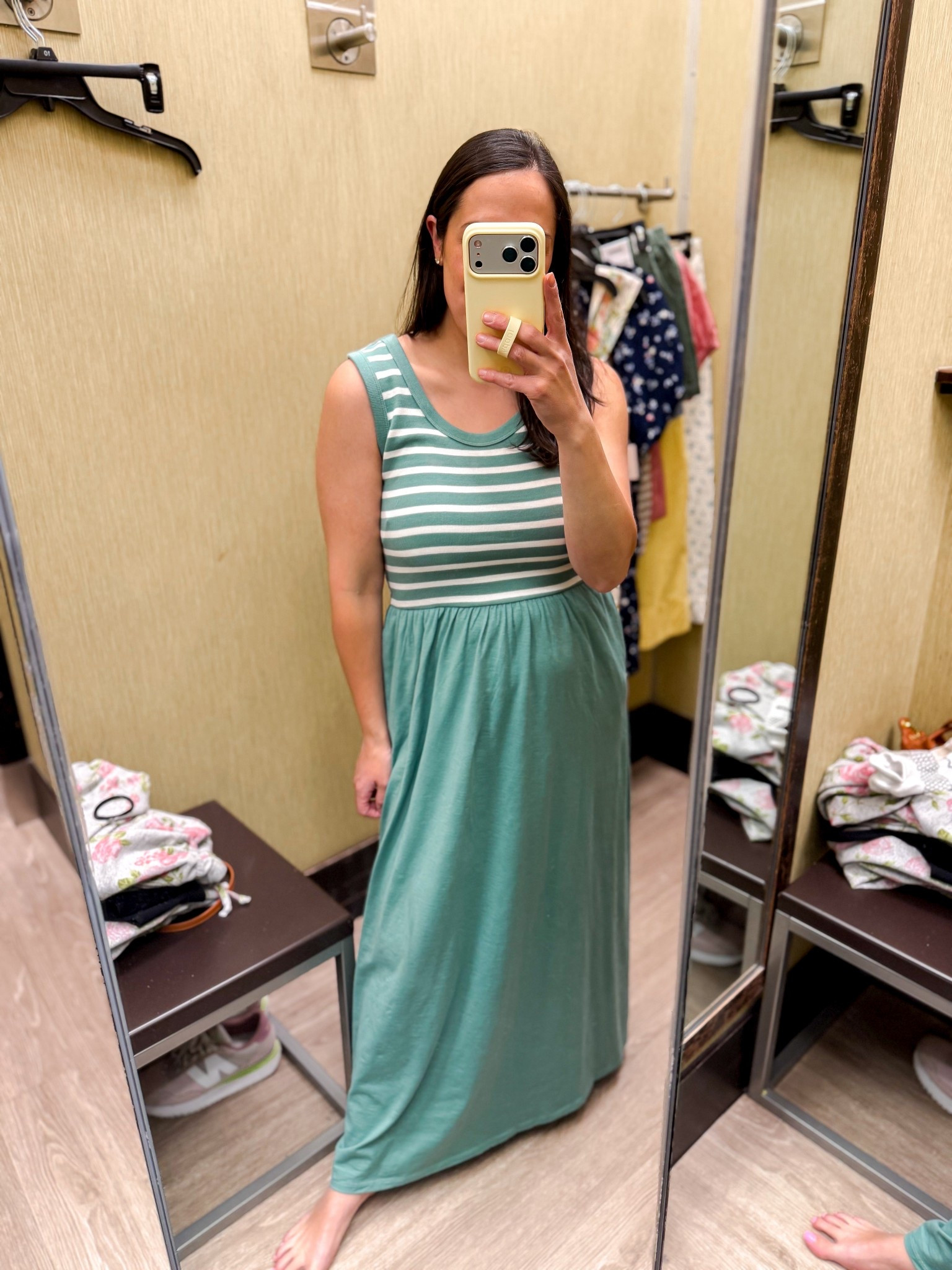 Kohls dress
Size smalll

#LTKSeasonal #LTKSaleAlert #LTKWorkwear