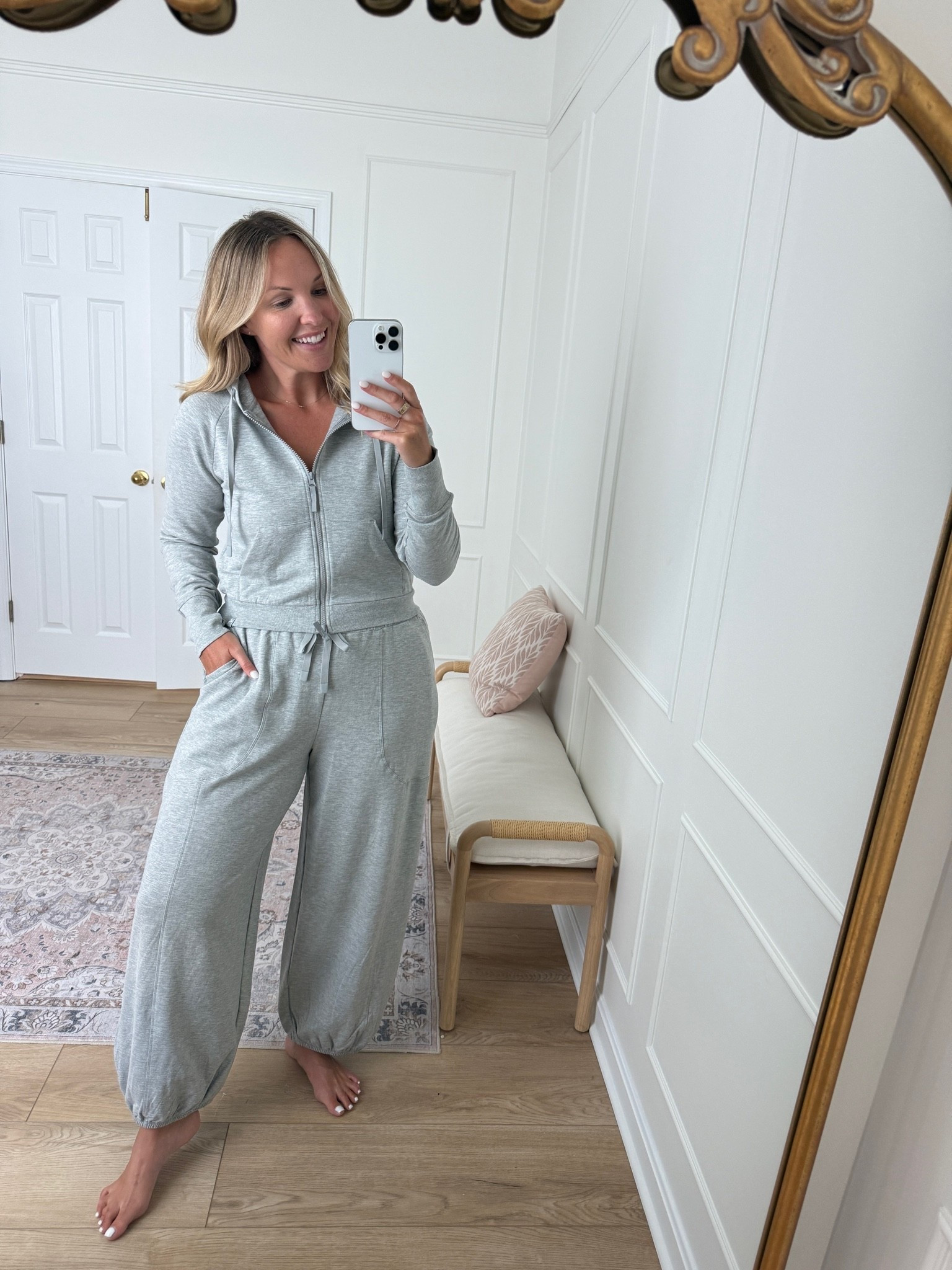 Did not think I was gonna like these barrel leg sweatpants but they fit great! This whole set is so comfy! Wearing med top and large pants

#LTKSeasonal #LTKMidsize