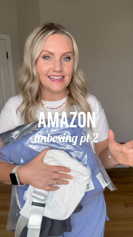 Amazon weekly unboxing part 2! 
Love these spring and summer athleisure outfits! 
I’m in size medium in the shorts, tee, sweatshirt and romper. Everything runs TTS. 
Amazon fashion
Look for less 
Athletic shorts 
Travel outfit 


#LTKSeasonal #LTKstyletip #LTKfindsunder50