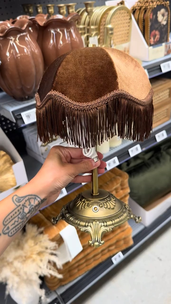 Styling Walmart's Viral Fringe Lamp🤎 

#walmartfinds #walmarthome #homedecor #vintagedecor #lamps

Walmart lamp
Vintage fringe lamp
Fringe table lamp
Walmart home decor Designer look for less Affordable home decor
Vintage inspired decor Grandmillennial decor
English cottage decor
Cozy home decor
Moody home decor
Table lamp
Accent lamp
Living room decor
Bedroom lamp

#LTKU #LTKHome #LTKSeasonal