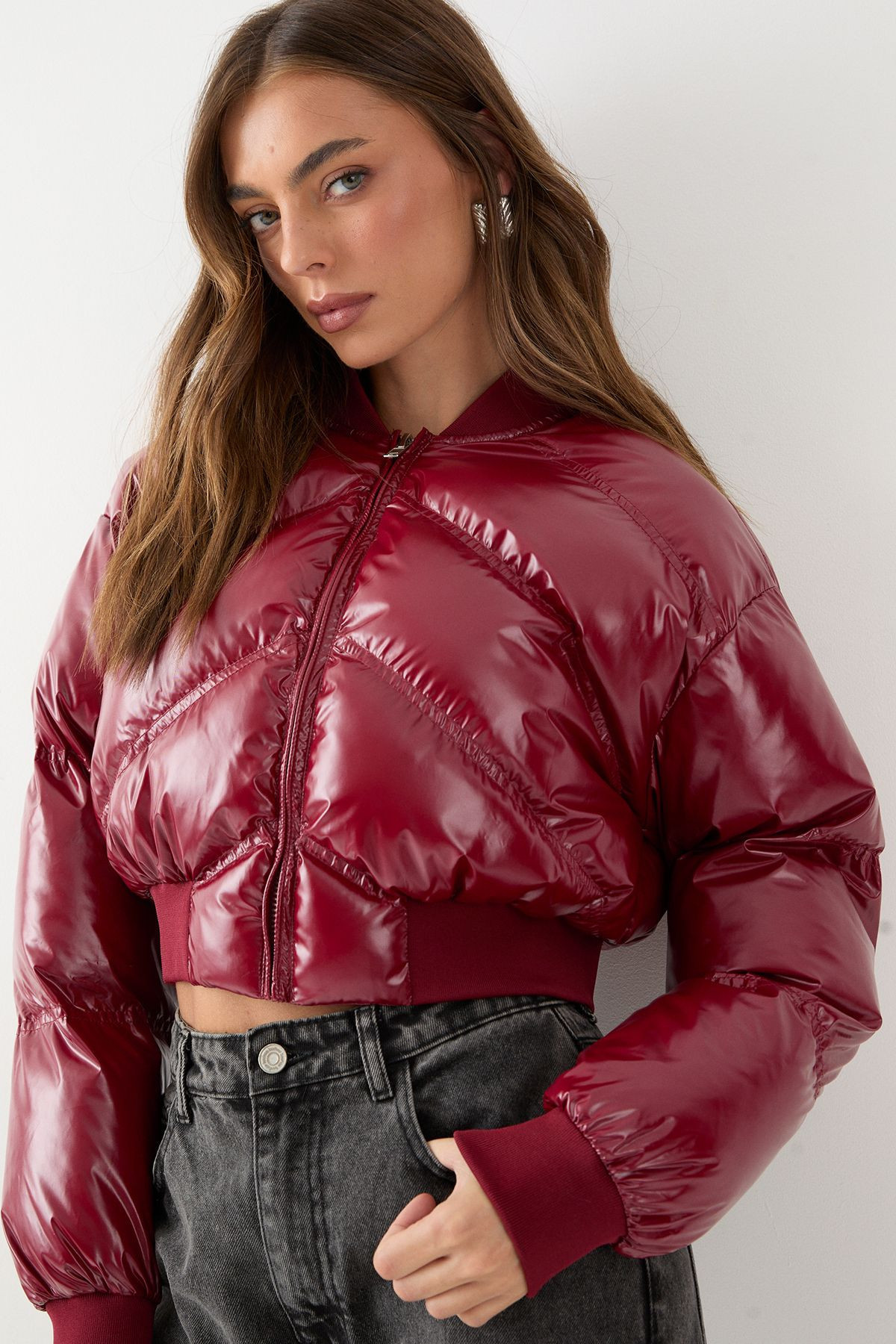 MissPap Premium High Shine Cropped Puffer Coat Wine | PrettyLittleThing UK