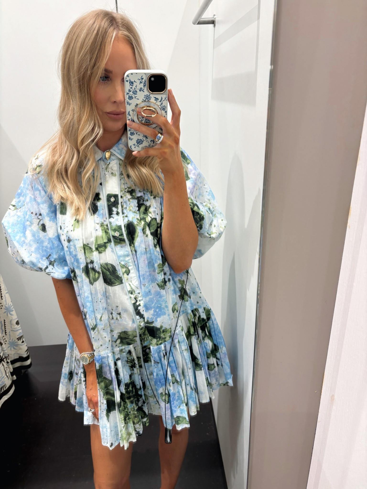 Blue hydrangeas are my favourite, so of course I’m obsessed with this print. Wearing a size 10. 

#LTKaustralia #LTKwedding #LTKspring