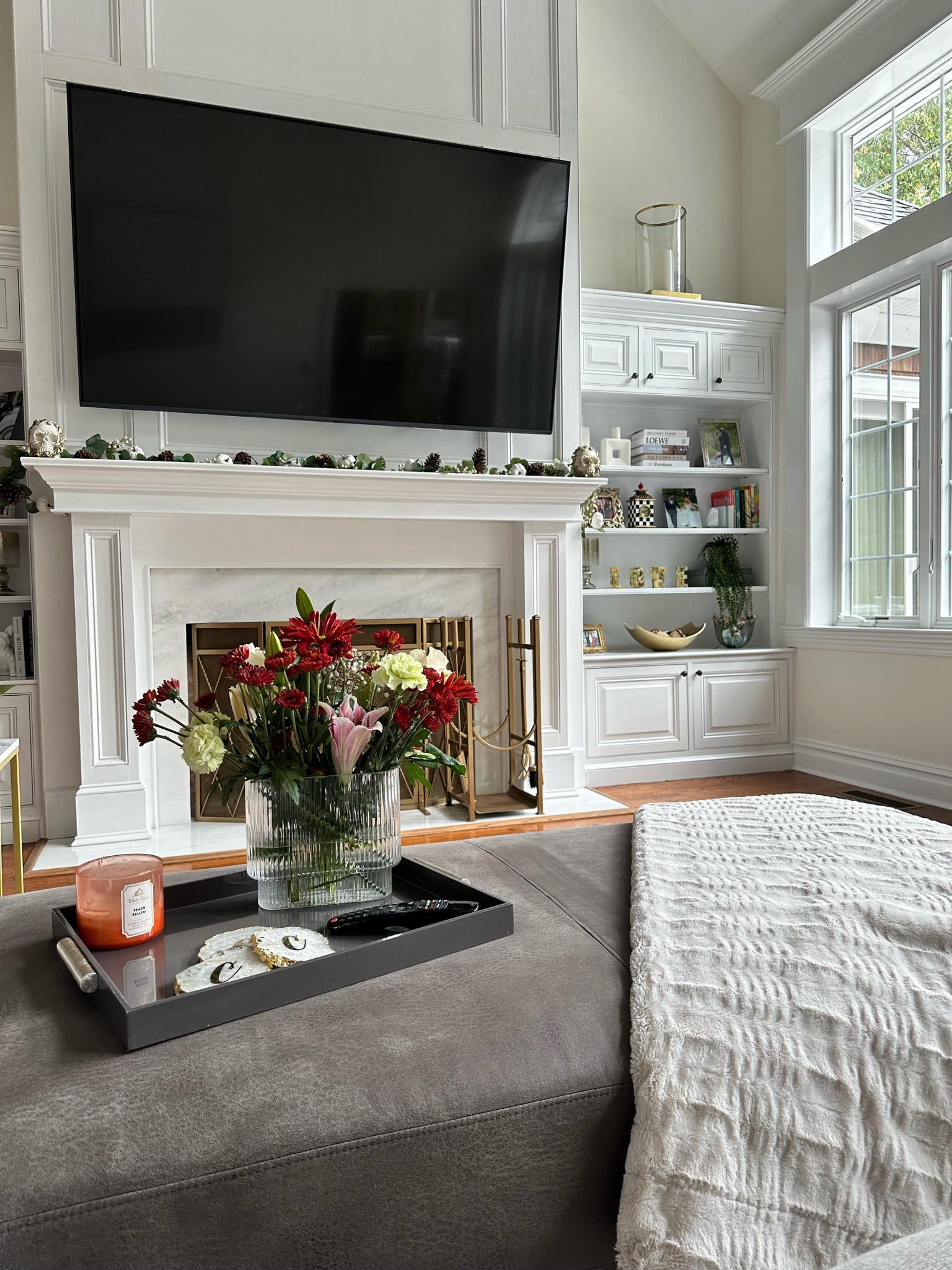 New vase with fresh flowers 

#LTKsalealert #LTKfindsunder50 #LTKhome