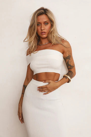 See It Coming Crop White | Hello Molly (AU)