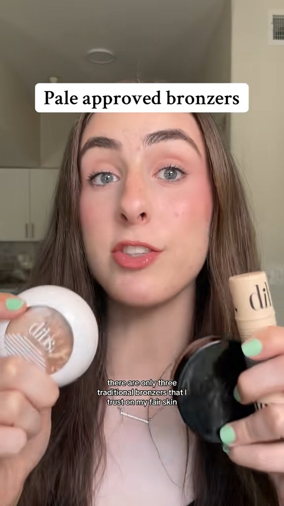 The BEST traditional bronzers to warm up fair skin without turning orange 
dibs beauty desert island duo (1.5)
saie beauty sun melt natural cream bronzer (fair bronze)
Dibs Beauty duet baked bronzer (Vanilla Latte)

#LTKBeauty