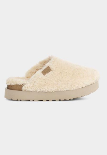 The must have slipper for the fall!! Ugg fuzzy Sherpa fleece slippers are a great dupe for the Sherpa birkenstock. So cozy and comfy 

#LTKstyletip #LTKSeasonal #LTKshoecrush